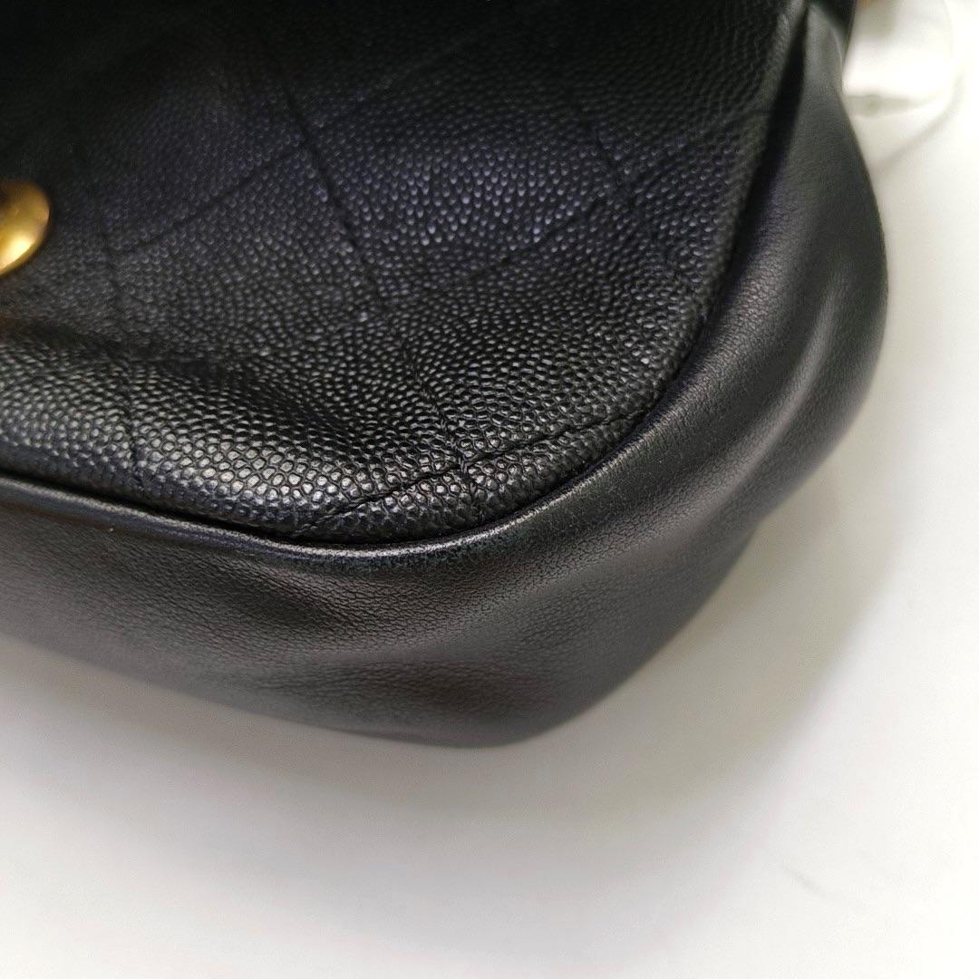 Chanel Lovely Ketten-Klappentasche aus schwarzem Kalbsleder mit goldener Hardware 2018-19 im Angebot 9