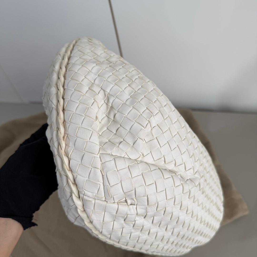 Bottega Veneta Belly Hobo Intrecciato in Nappa Bianca Medio 40cm in vendita 4