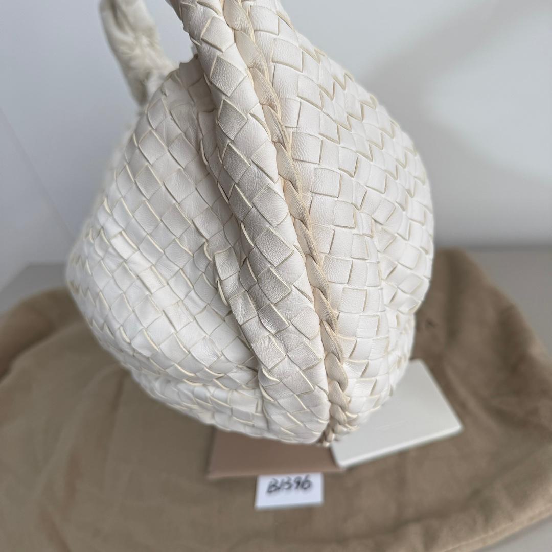 Bottega Veneta Belly Hobo Intrecciato in Nappa Bianca Medio 40cm in vendita 13