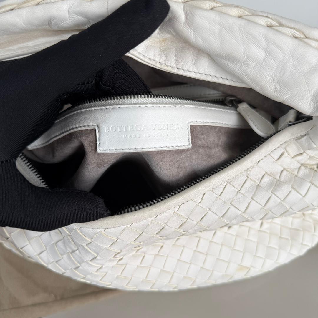 Bottega Veneta Belly Hobo Intrecciato in Nappa Bianca Medio 40cm in vendita 14