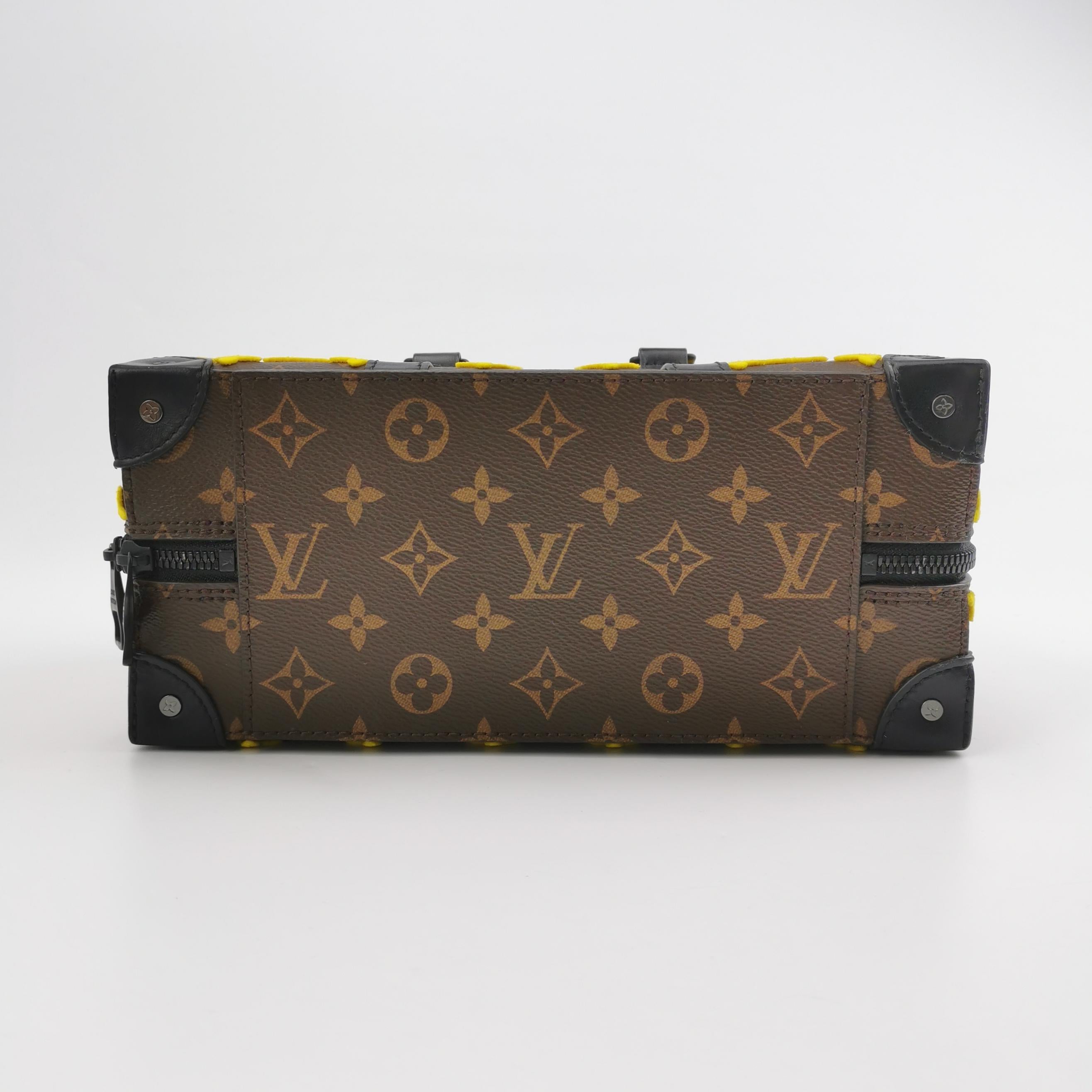 Louis Vuitton Soft Trunk Speedy Monogram Tuffetage Gelb im Angebot 1