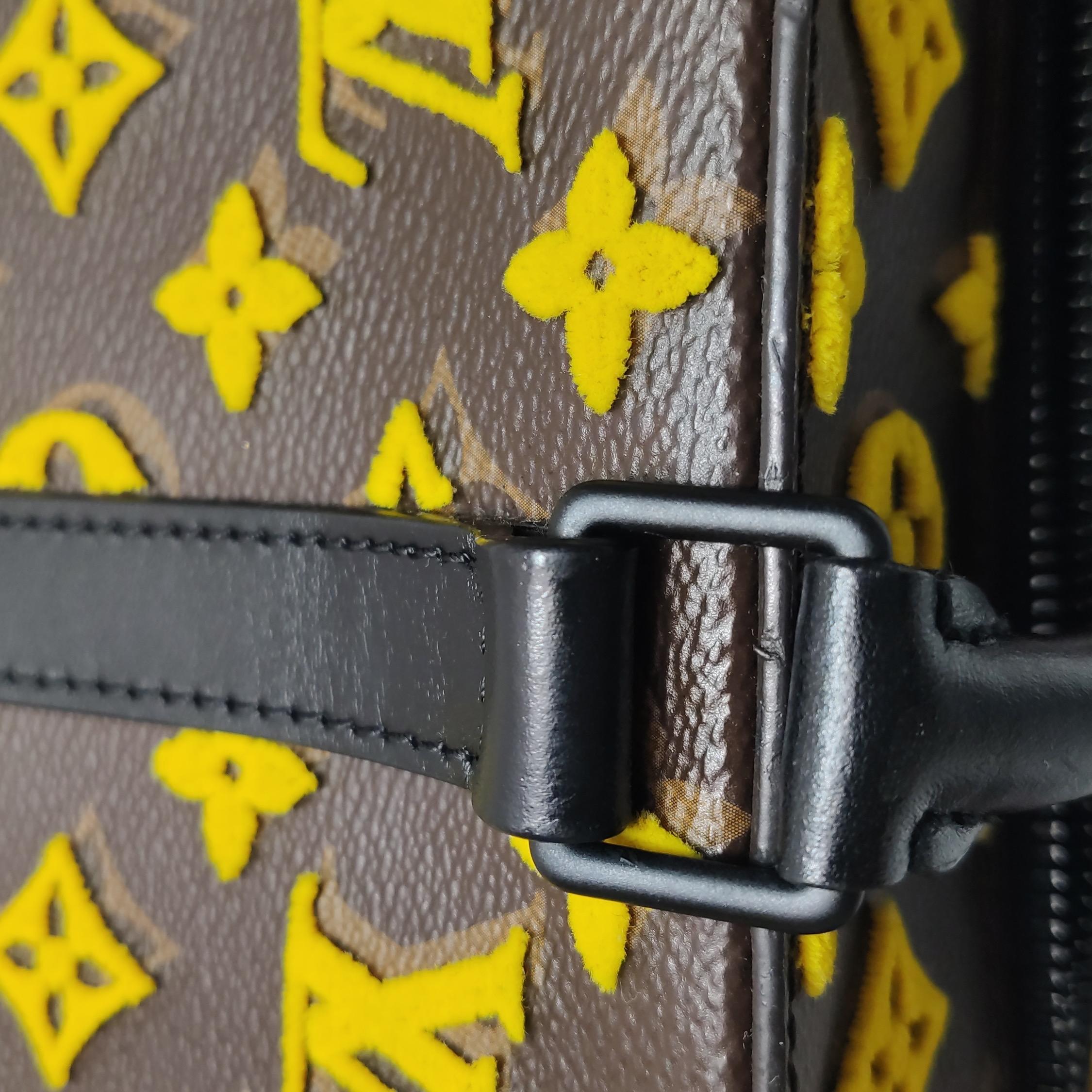 Louis Vuitton Soft Trunk Speedy Monogram Tuffetage Gelb im Angebot 10