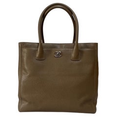 Chanel Cerf Executive Große braune Lederhandtasche 30cm