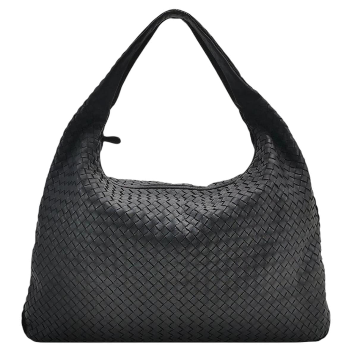 Bottega Veneta Veneta Hobo Maxi Schwarz Leder 53cm im Angebot