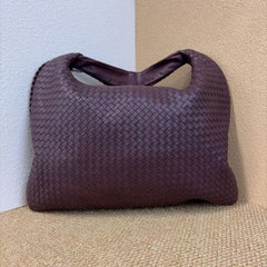 Bottega Veneta Veneta Hobo Burgundy Leather Bag Maxi 50cm