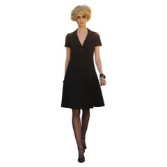 Robe-manteau en crêpe de soie noir Chanel Collection Croisière 2010, Karl Lagerfeld