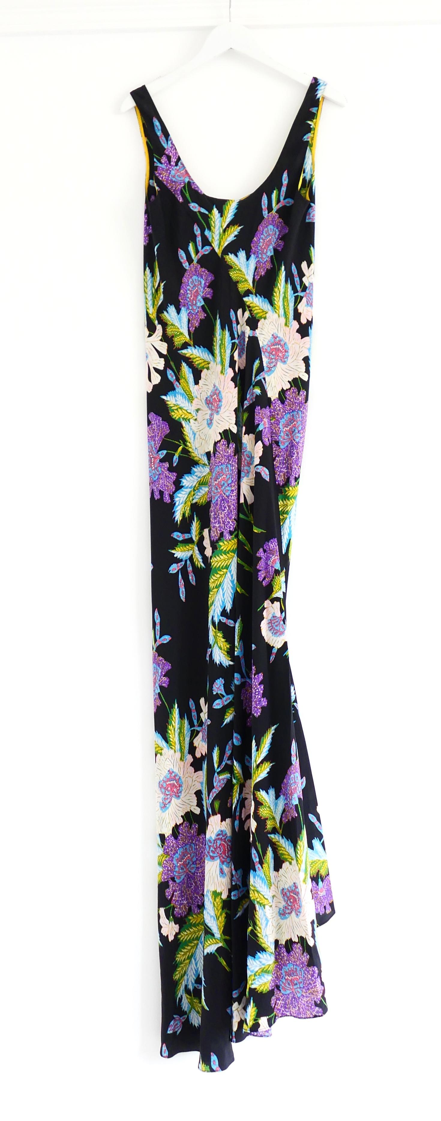 Diane von Furstenberg - Robe en crêpe de Chine de soie à fleurs Pour femmes en vente