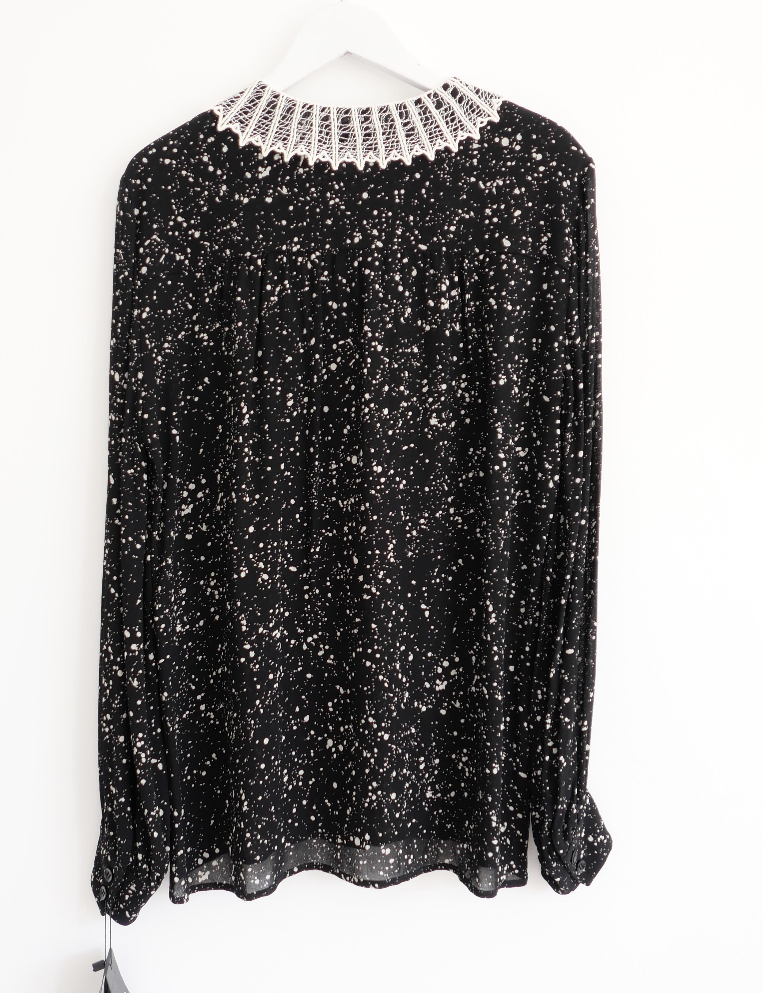 Saint Laurent Star Print Spitzenkragen Bluse Pre-Fall 2015 (Schwarz) im Angebot