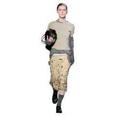 Falda midi con adornos de Miu Miu, primavera de 2023