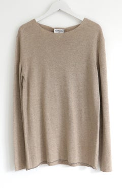 Pull en cachemire et soie à ourlet en chaîne « 98A » de la collection Chanel Karl Lagerfeld Automne 1998