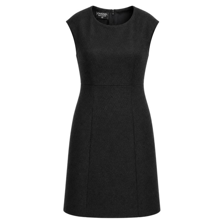 classic chanel black dress · Chanel Vintage Cruise 1997 Textured Cotton For Sale at 1stDibs PatBo Myosotis Flutter Gown Size:2T BD22568 Evening gown