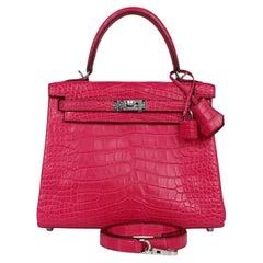 Hermès Kelly Retourne 25 Framboise, pelle di alligatore opaca, finiture in palladio