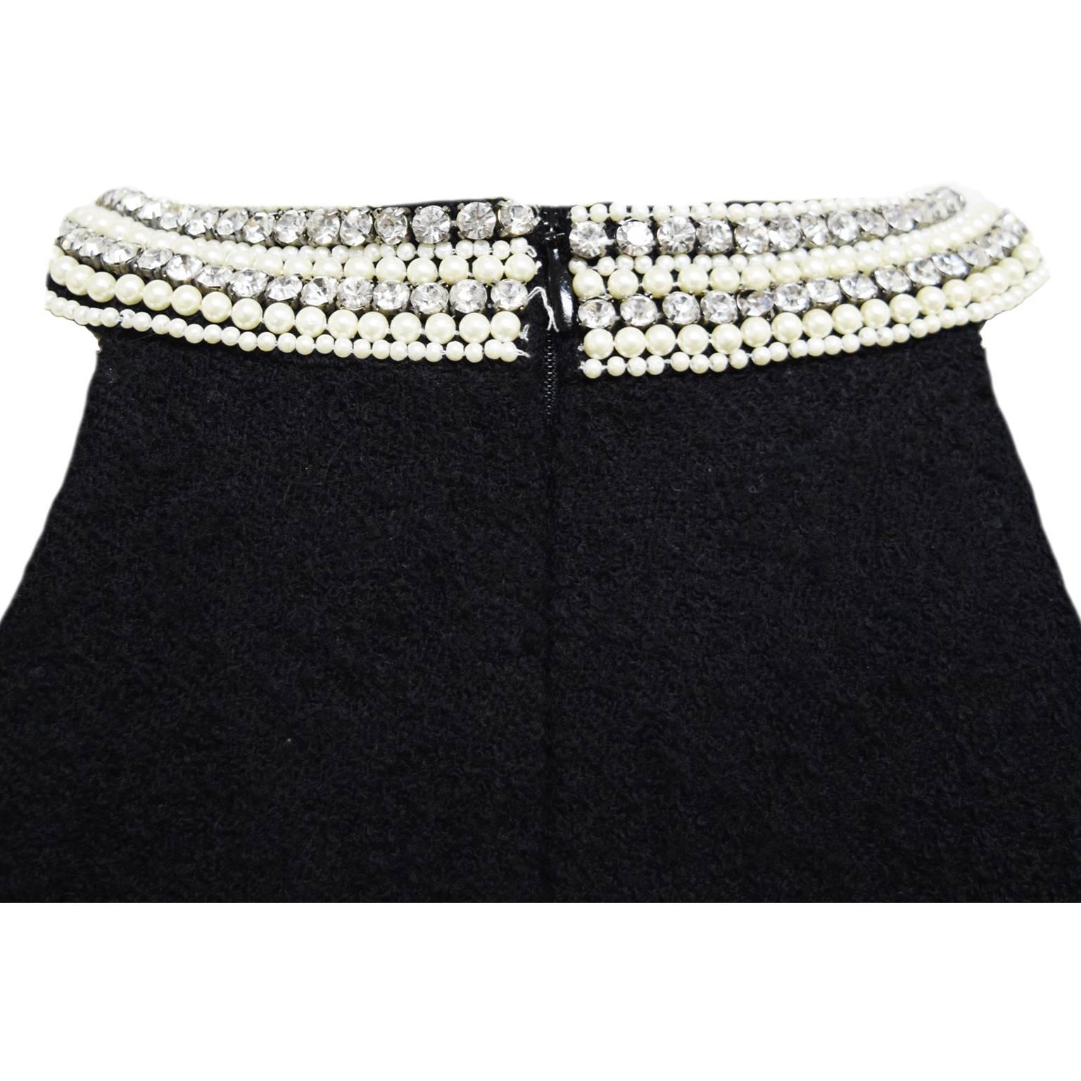 Michael Kors Black Wool Jewel Neckline Evening Dress In Excellent Condition For Sale In Henrico, VA
