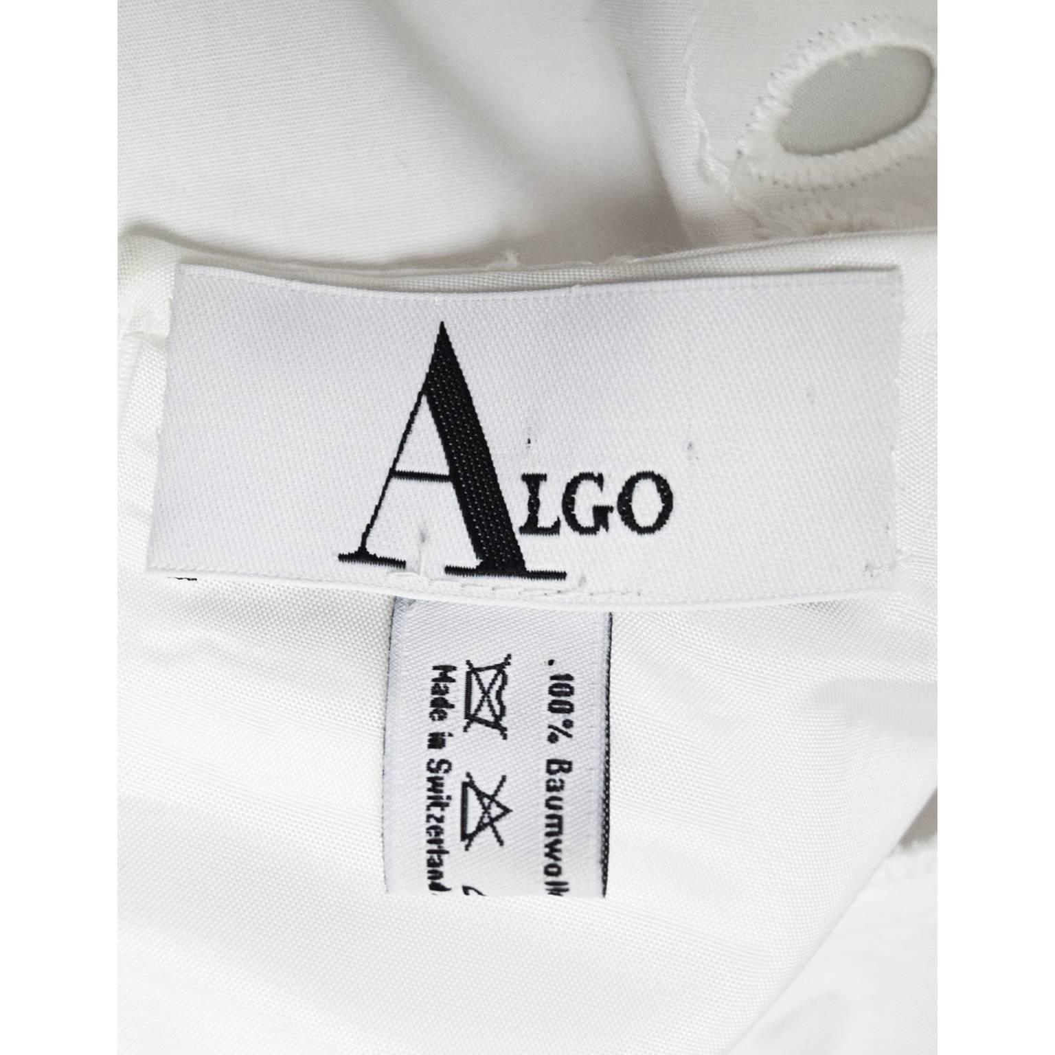 Algo White Eyelet Scalloped Neckline Short Sleeved Blouse  In Excellent Condition For Sale In Henrico, VA