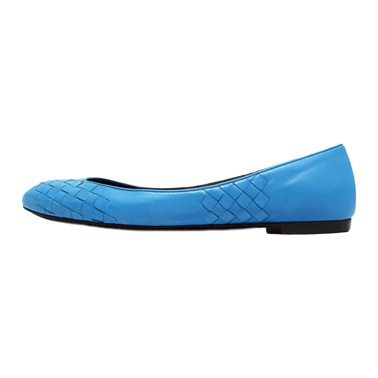 Bottega Veneta Turquoise Woven Leather Pointed Toe Flats  For Sale
