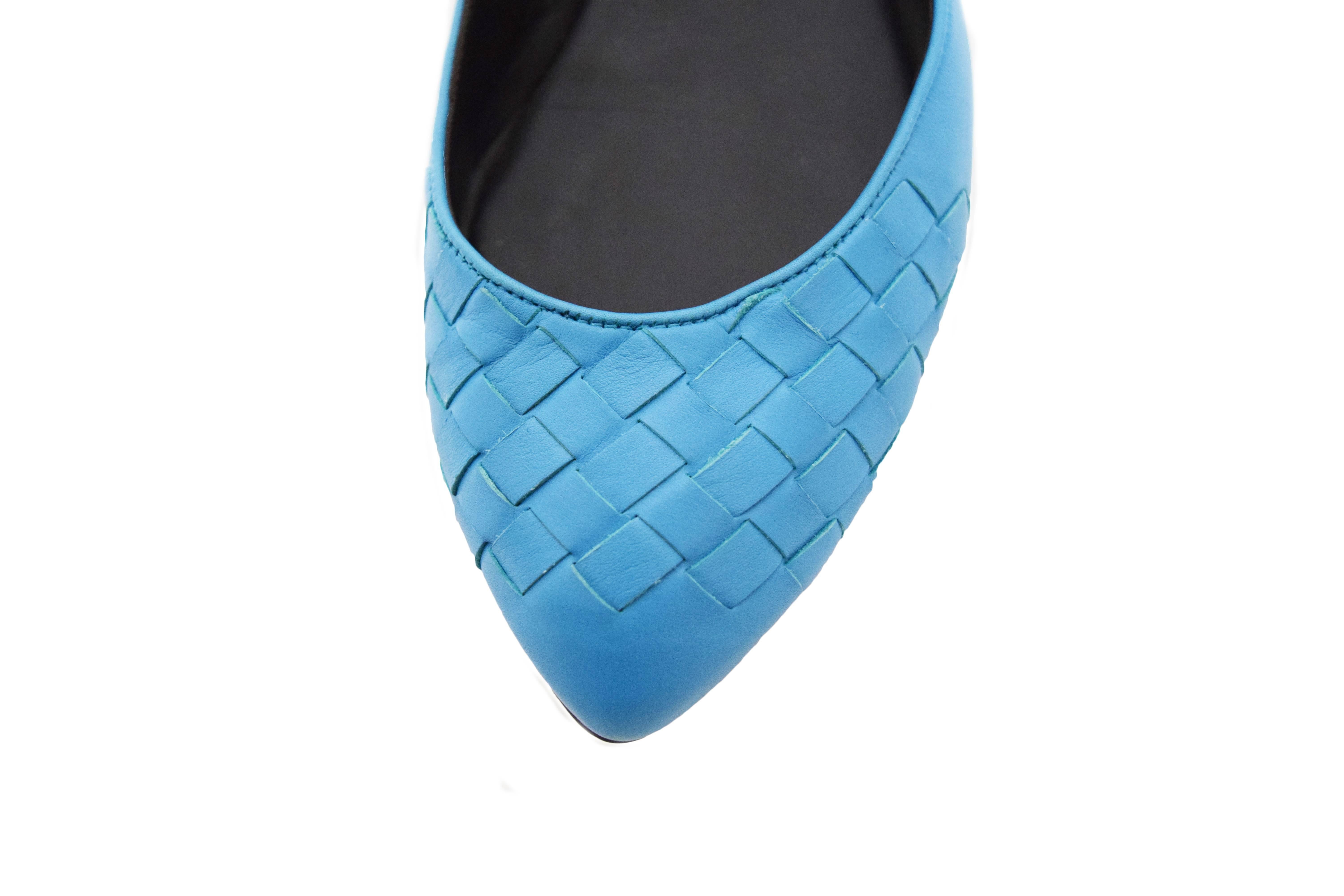 Women's Bottega Veneta Turquoise Woven Leather Pointed Toe Flats  For Sale