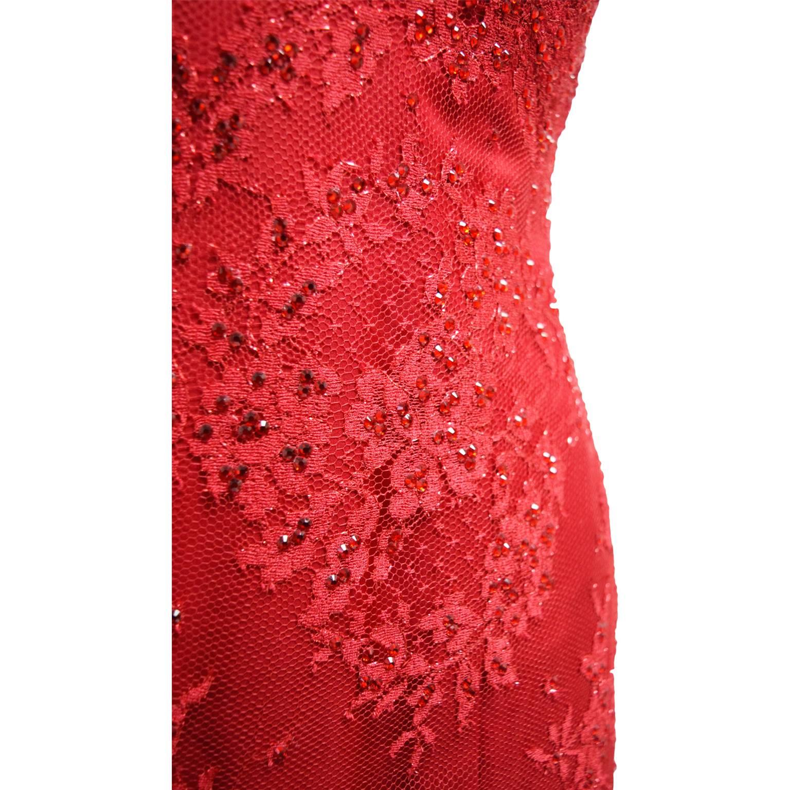 Baracci Red Floral Lace Sweetheart Dress with Lace Up Back Closure   In Excellent Condition For Sale In Henrico, VA