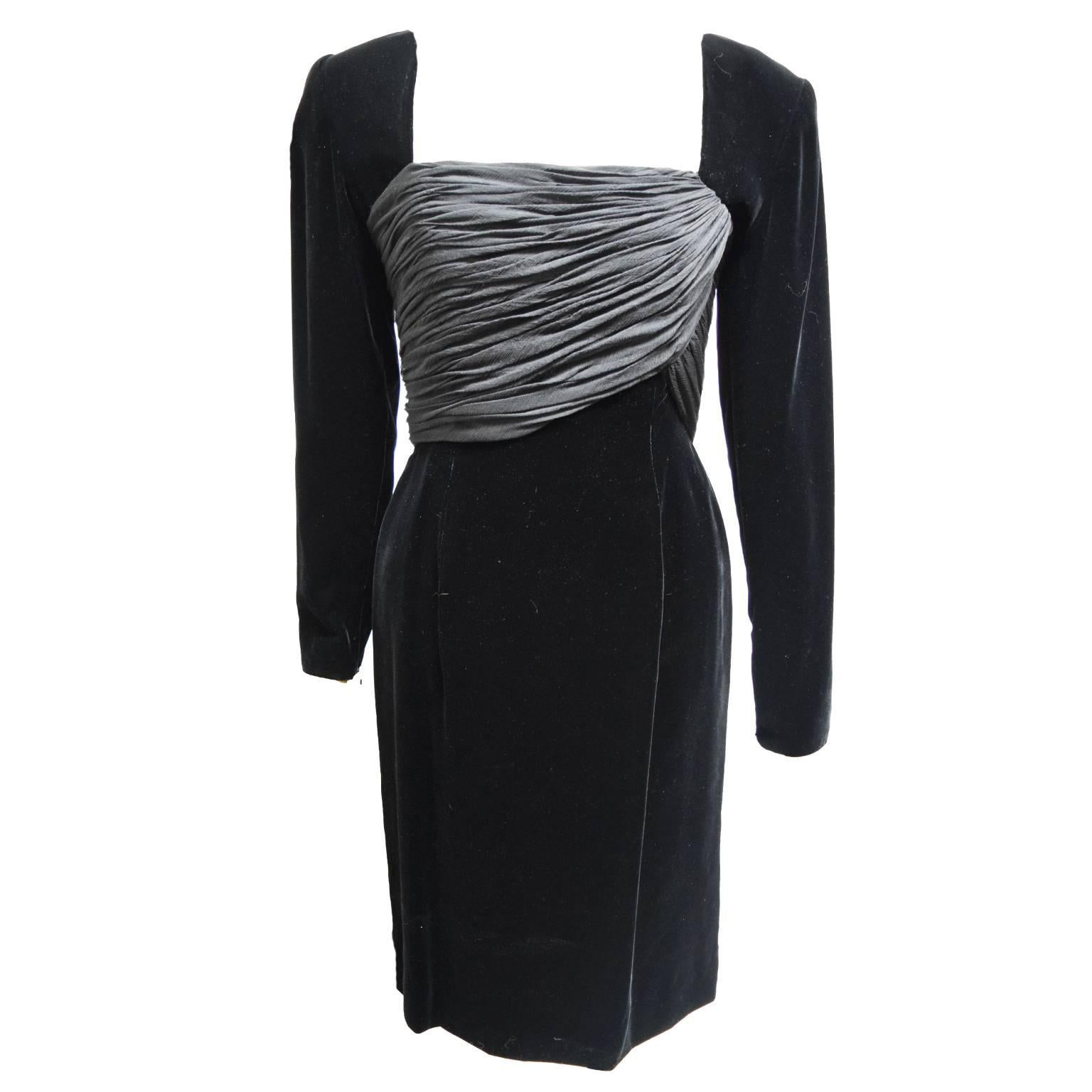 Oscar de la Renta Long Sleeve Silk Draped Bodice and Velvet Evening Dress For Sale