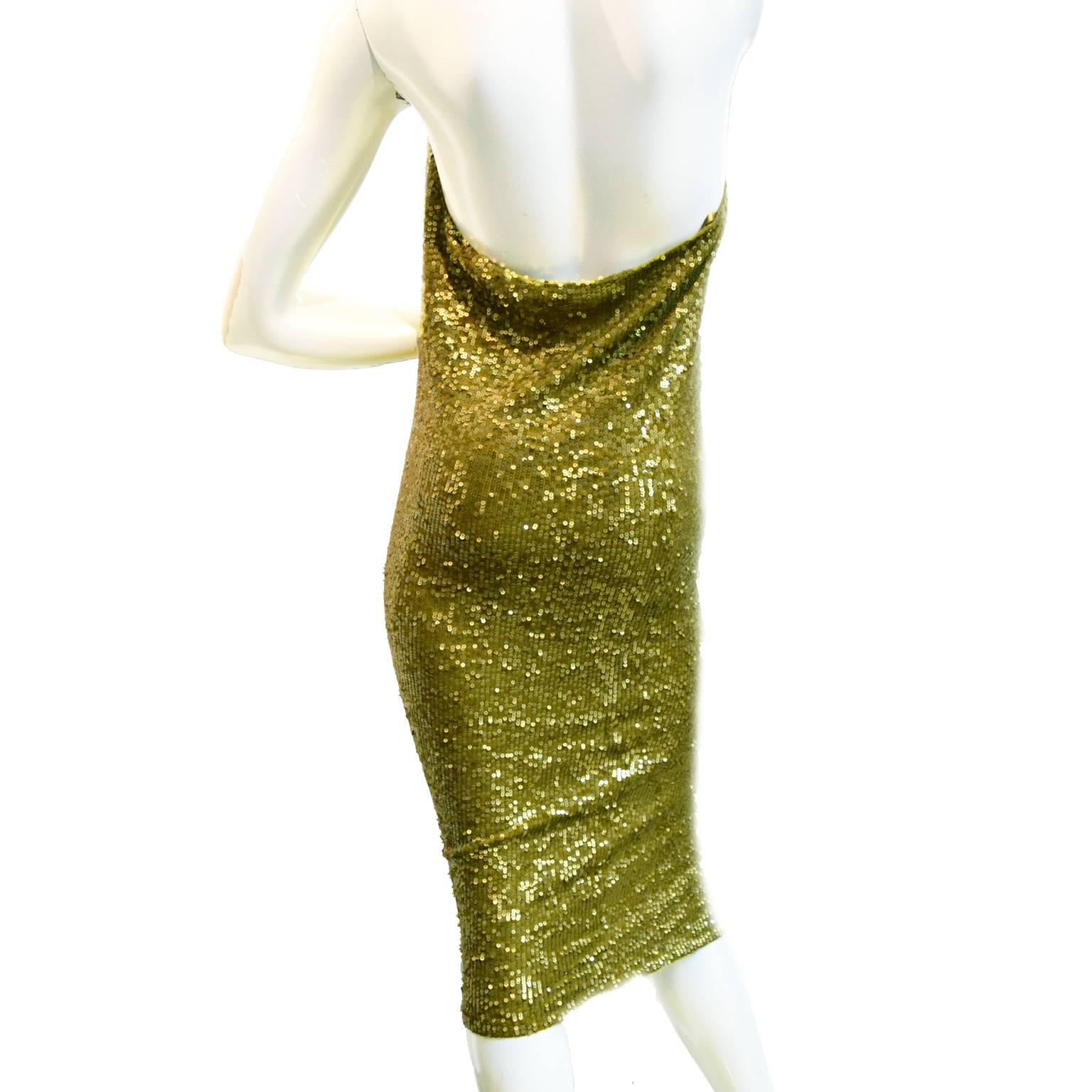 Glimmer and glisten at your next cocktail gathering with this show stopper cashmere-blend sequin embellished halter dress. It is soft to the hand, and comfortable to wear with cashmere lining throughout the dress. The neckline is a cowl neck and