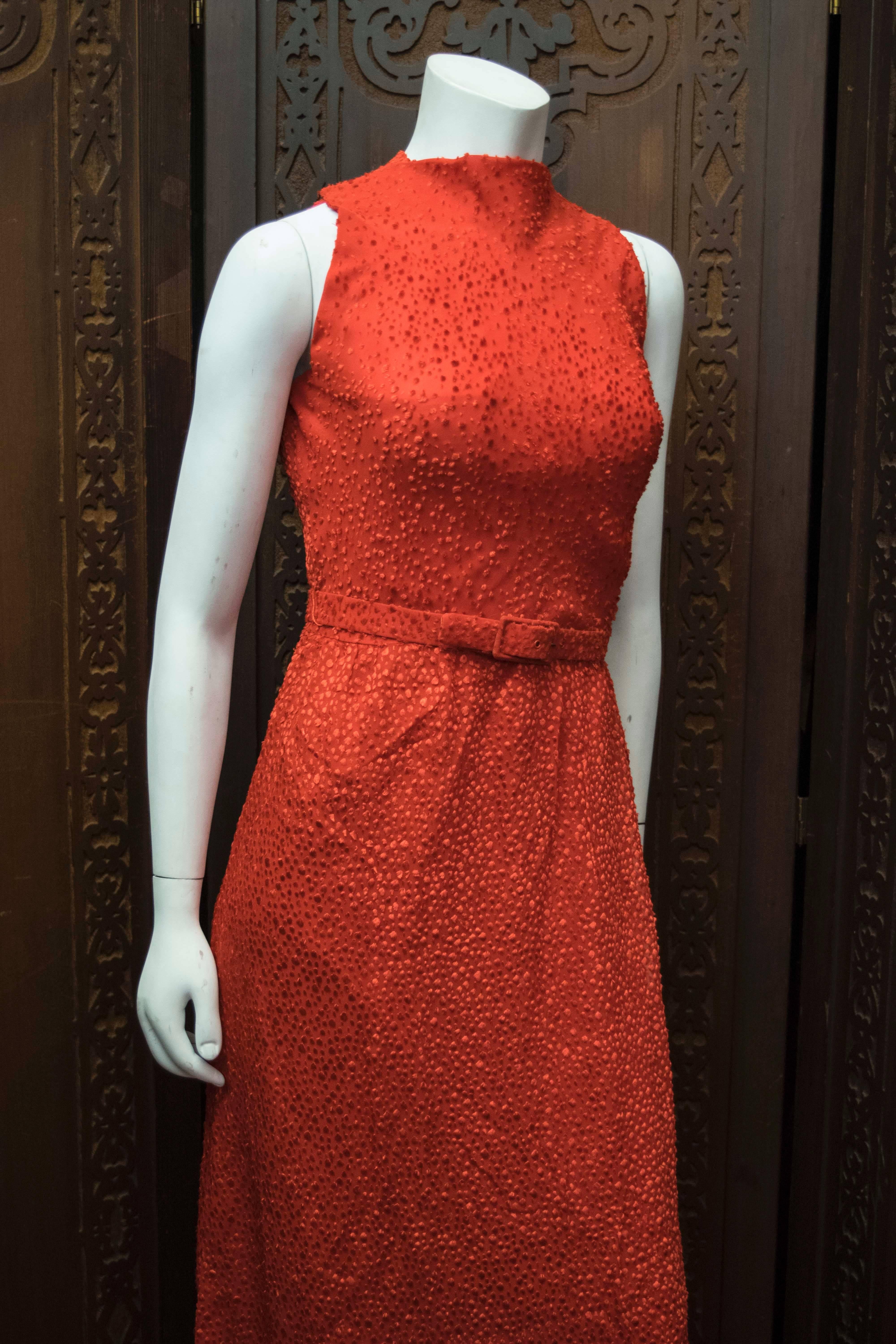 Red Givenchy Belted Dress

Givenchy Boutique for Bergdorf-Goodman long belted dress

B 36
W 28
H 40
L 55