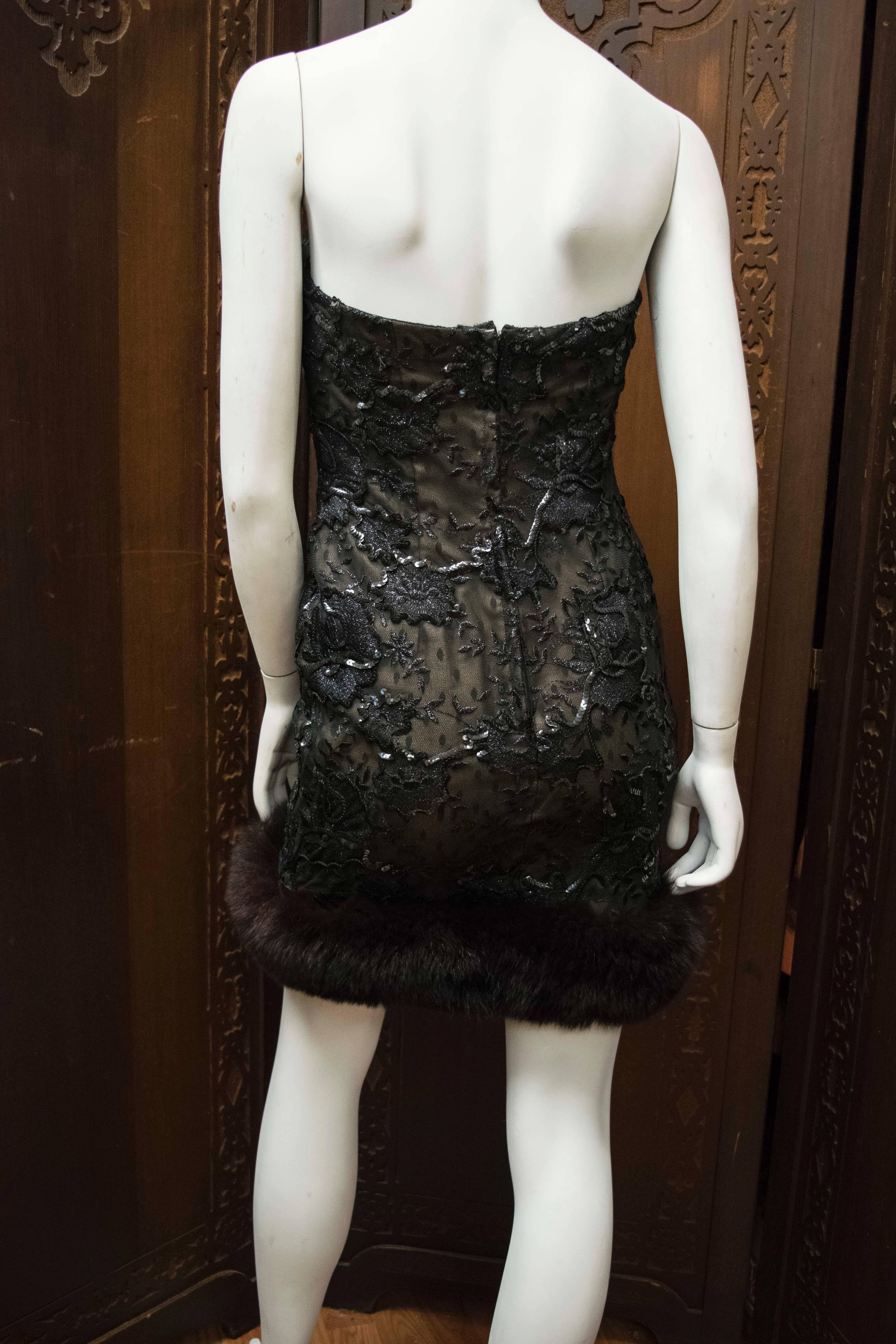 1960s Victor Costa Lace Corseted Cocktail Dress with Fox Fur Trim In Excellent Condition In San Francisco, CA