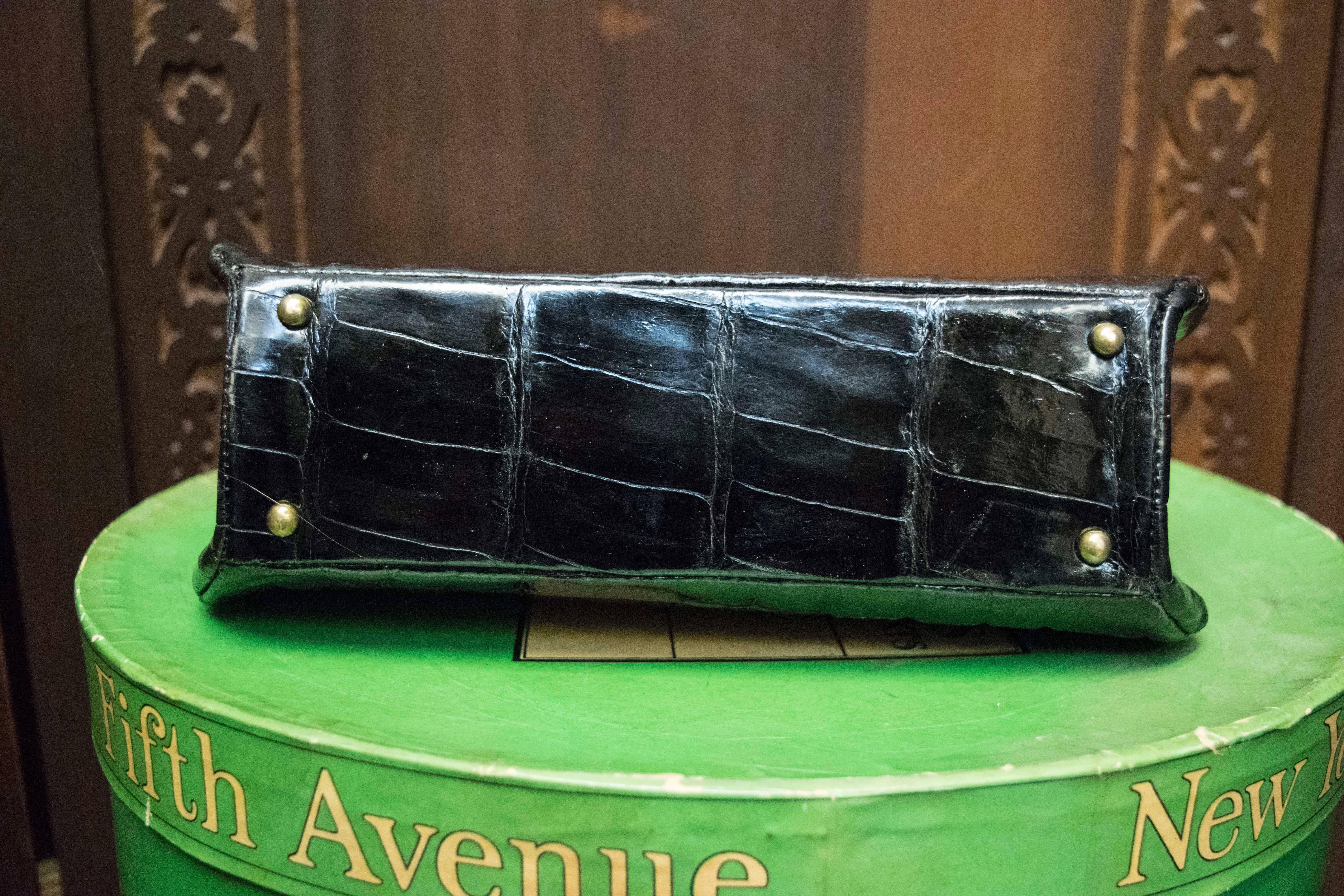 1950s Bellestones Black Alligator Handbag In Excellent Condition In San Francisco, CA