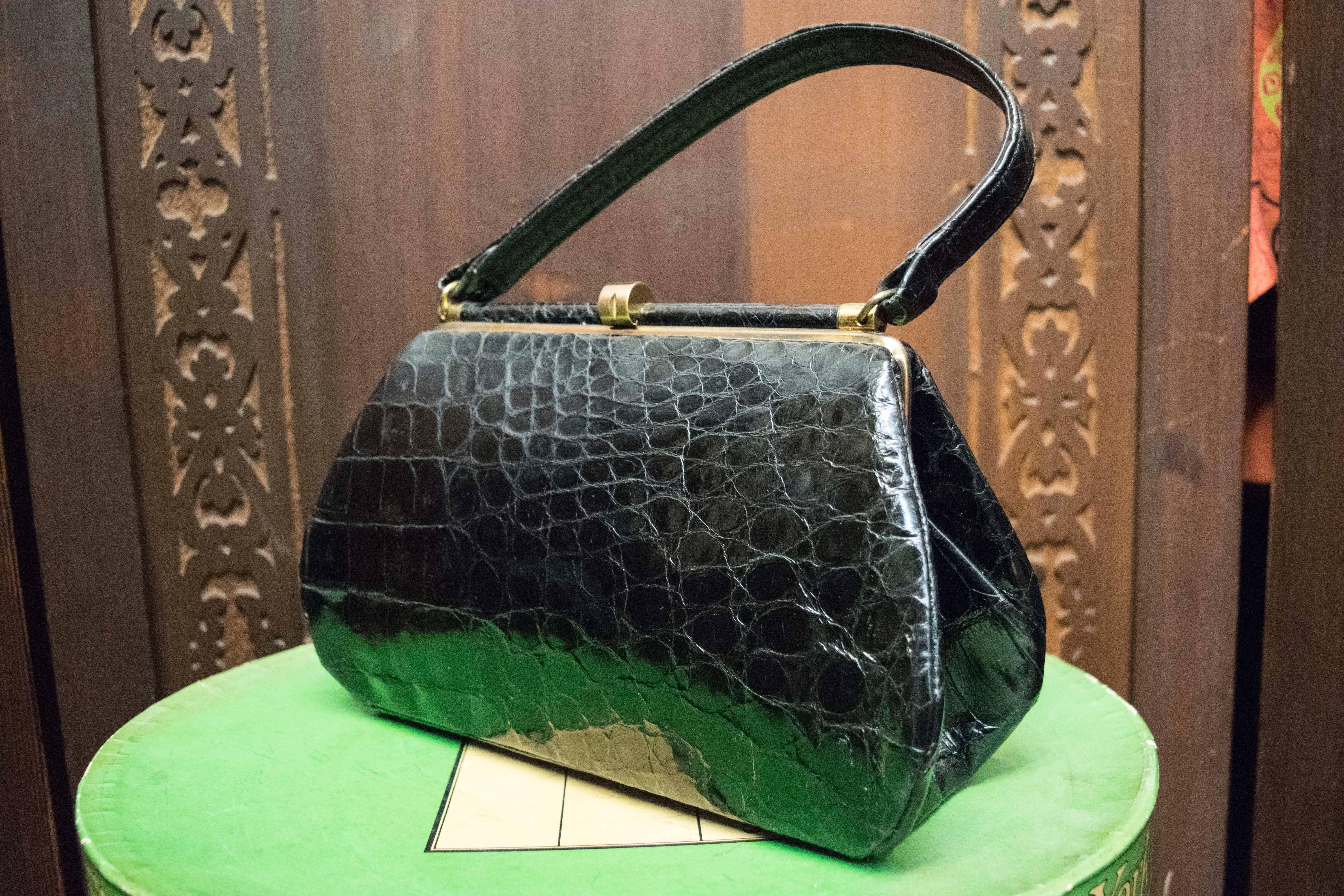 bellestone alligator purse