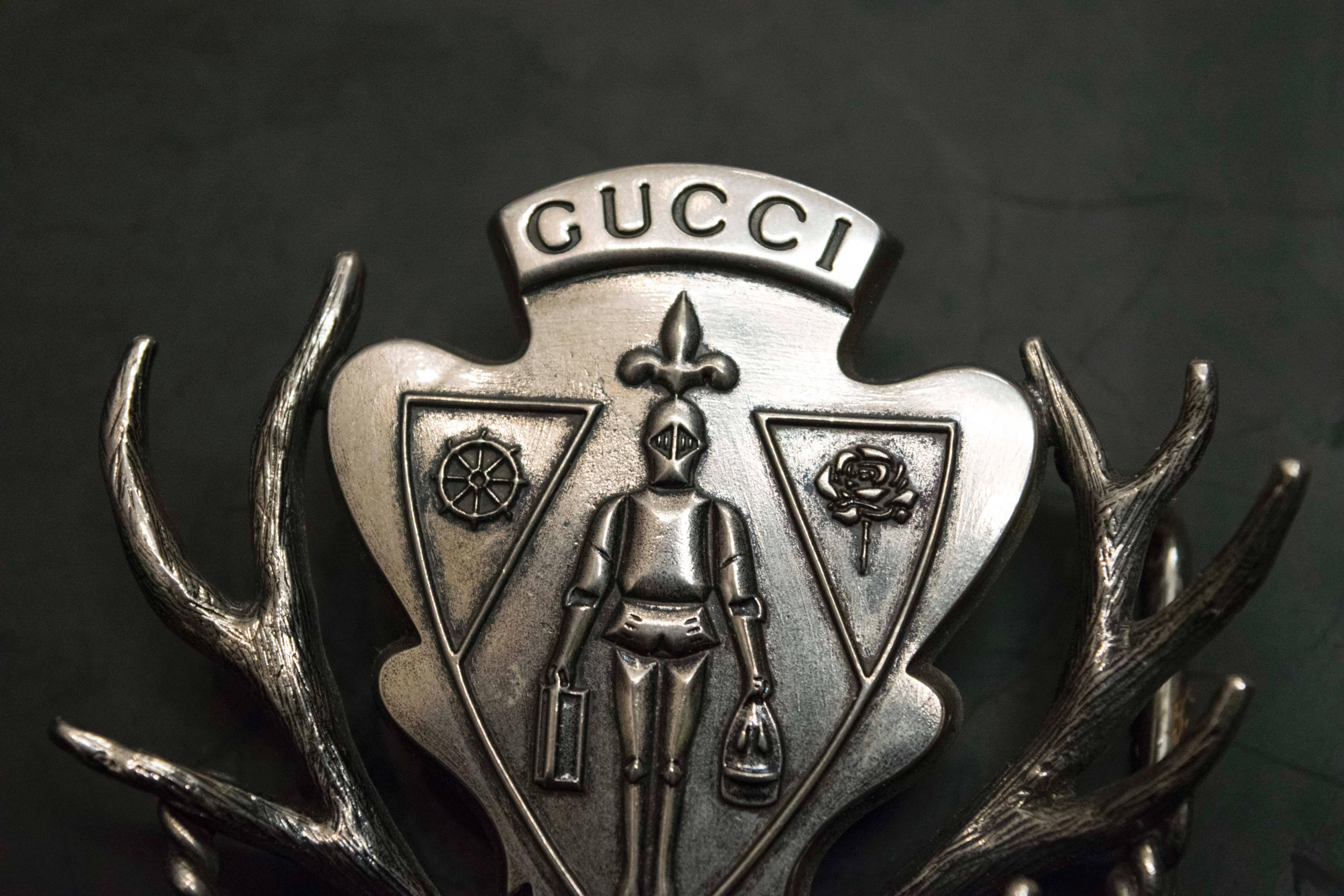 Gucci Silver Deer Skull Crest Belt Buckle 

Limited edition belt buckle. 

Size 38