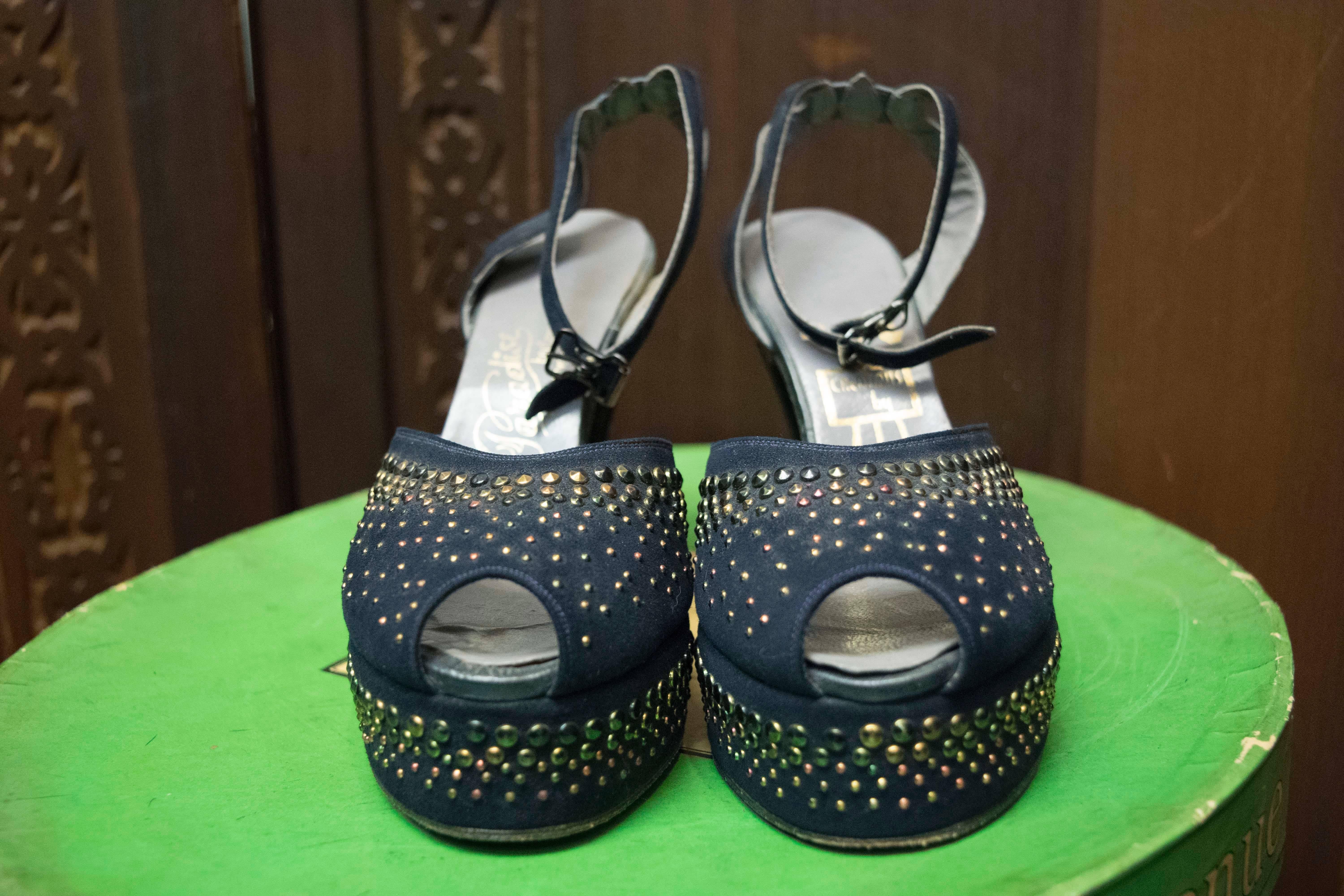 1940s Navy Studded Platfrom Shoes

Size 4.5 US