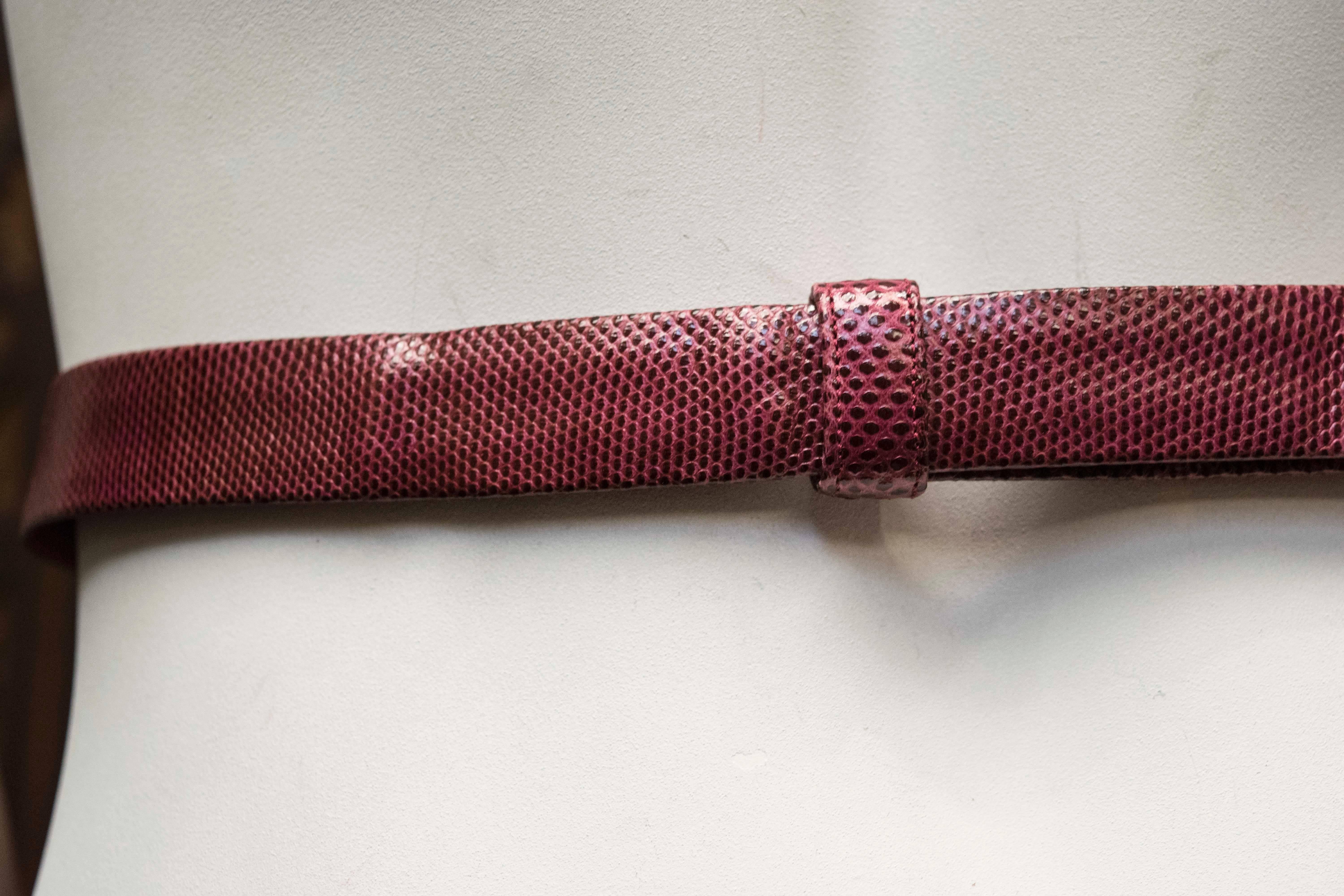 1980's Judith Leiber Maroon Lizard Skin Belt w/ Gold Tone Buckle In Good Condition For Sale In San Francisco, CA