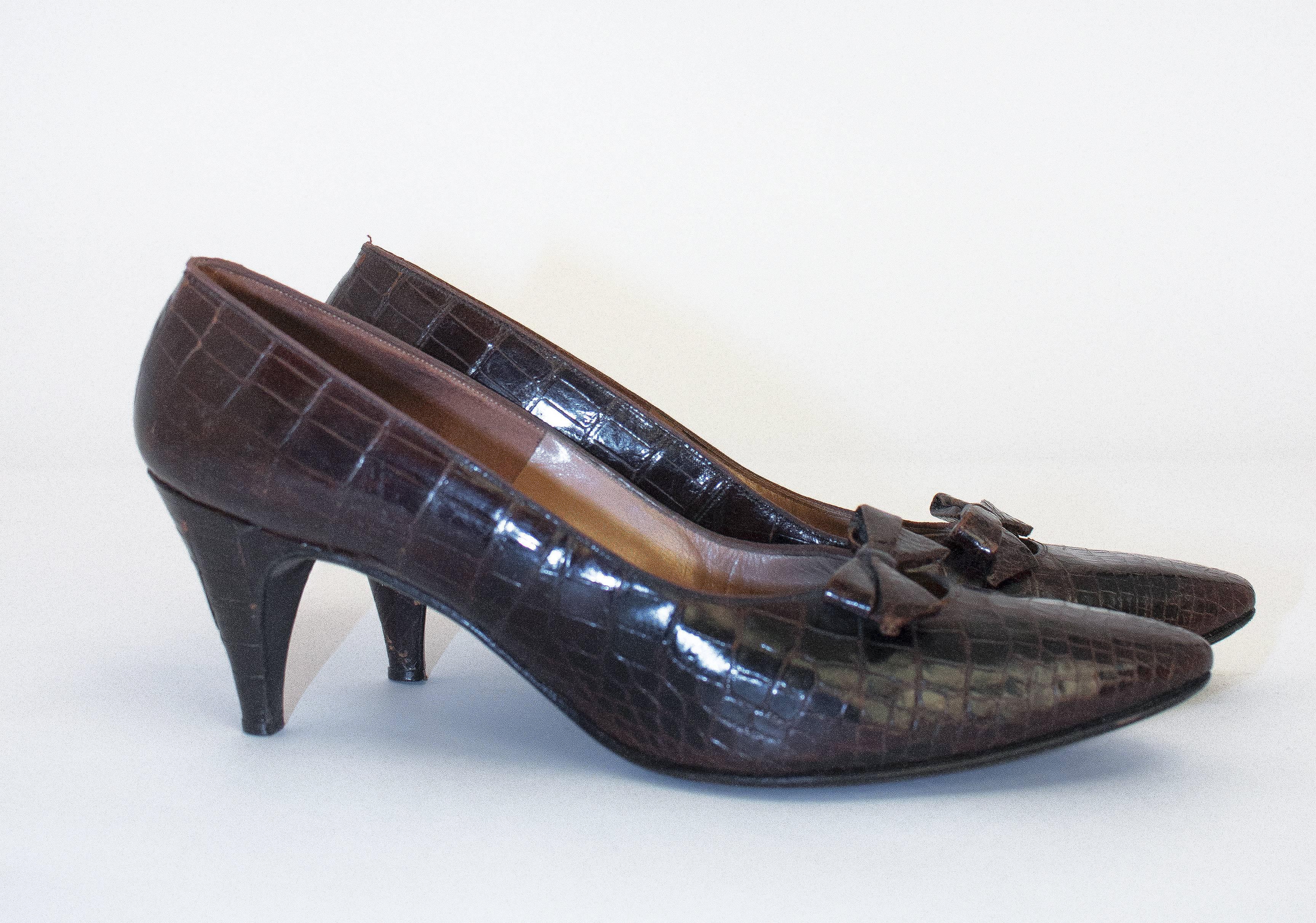 1960s alligator pump with from bow detail. Designed by David E. Evins, 