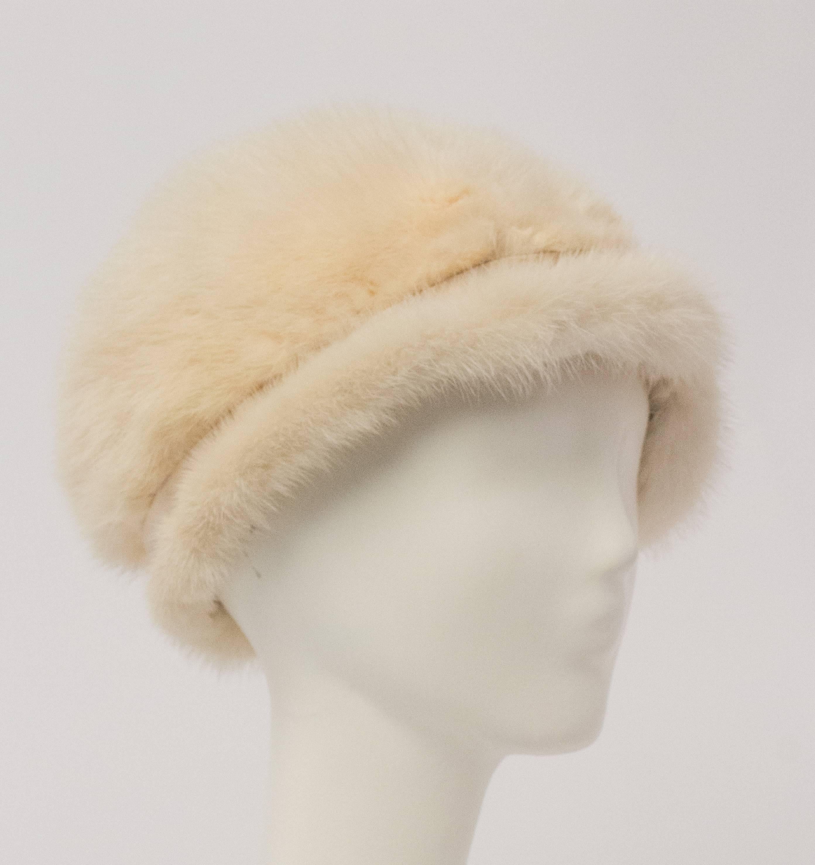 Women's 60s Cream Mink Hat with Satin Band & Bow 
