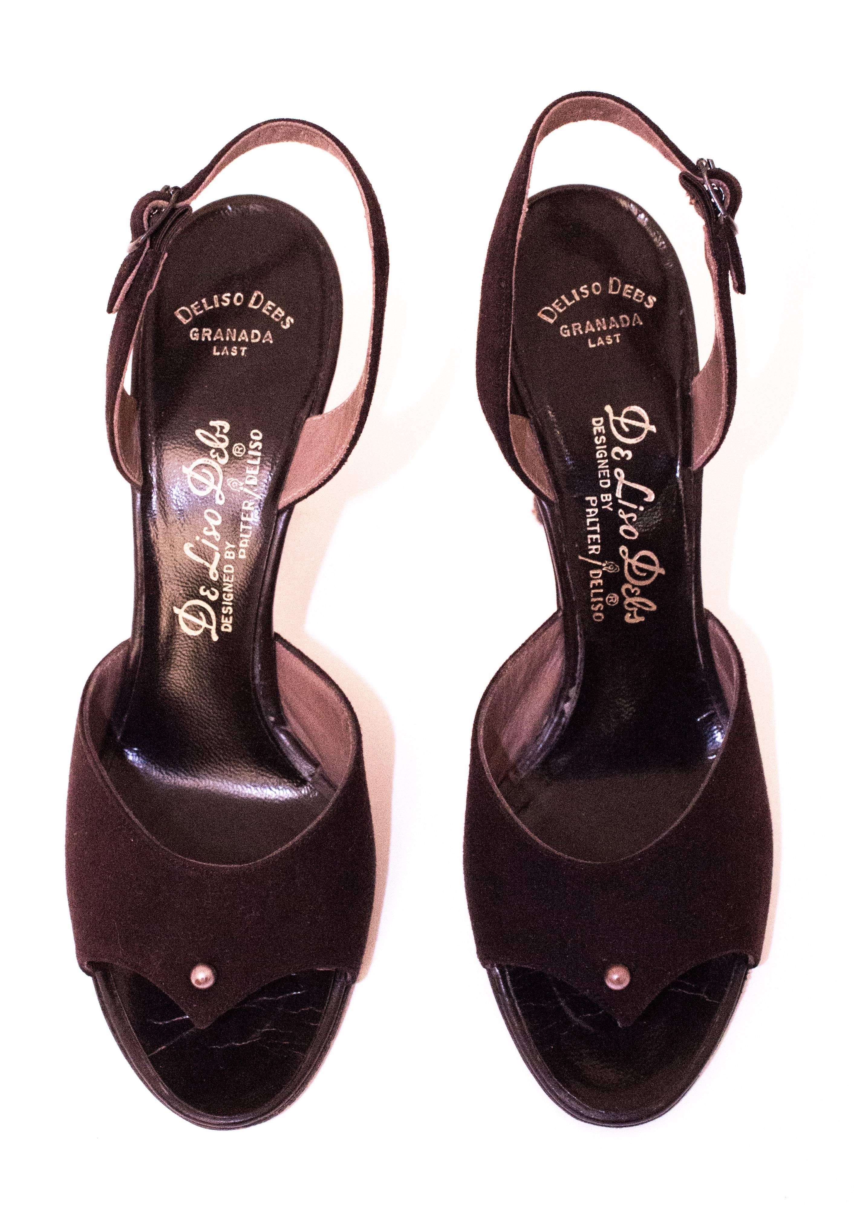 50s Brown Suede Peep-toe Slingback Heels. Small pearl adorns each toe top. Leather soles. 

Measurements:
Insole: 9 1/2