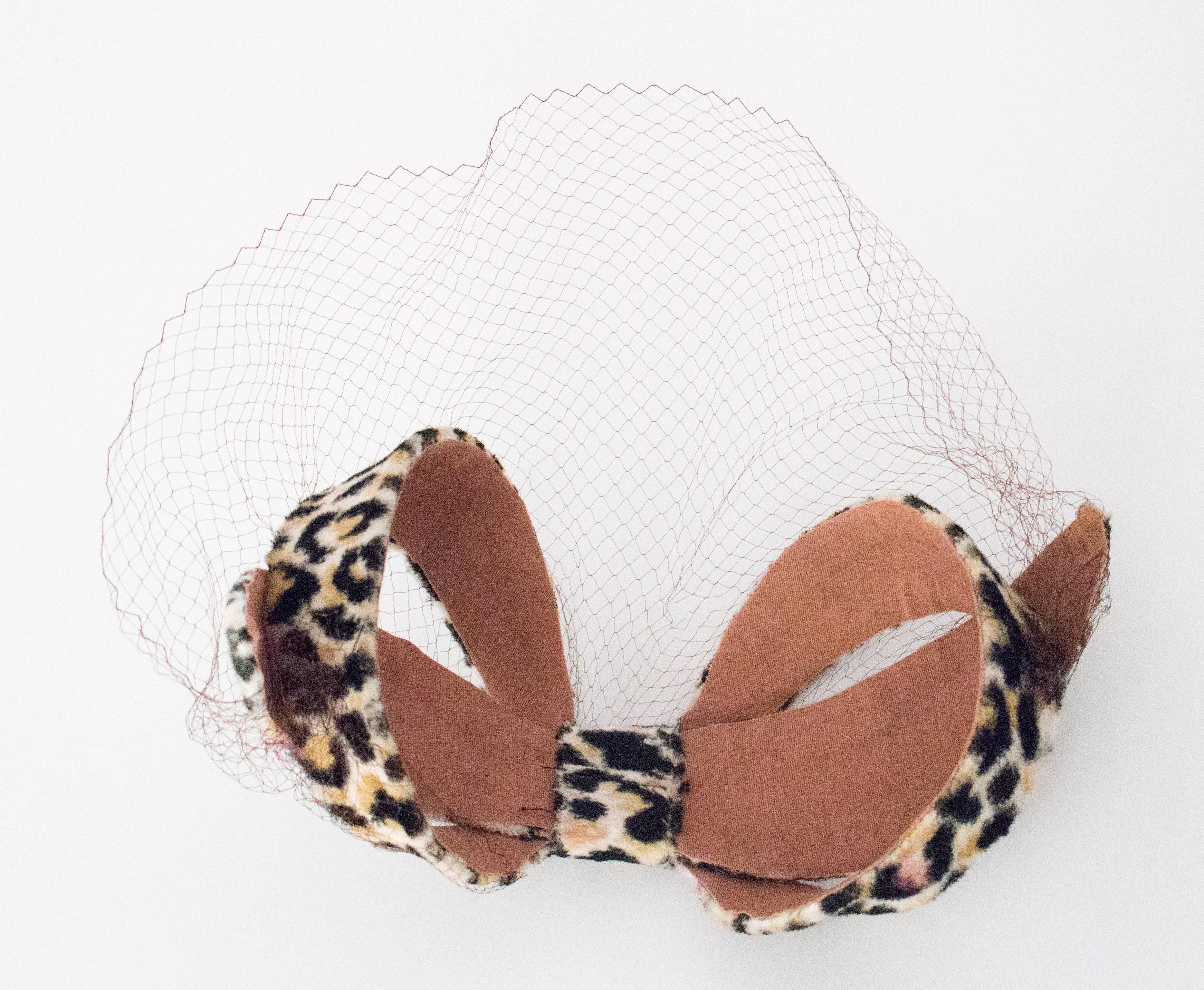Women's 50s Velvet Leopard Print Bow Shaped Hat with Net