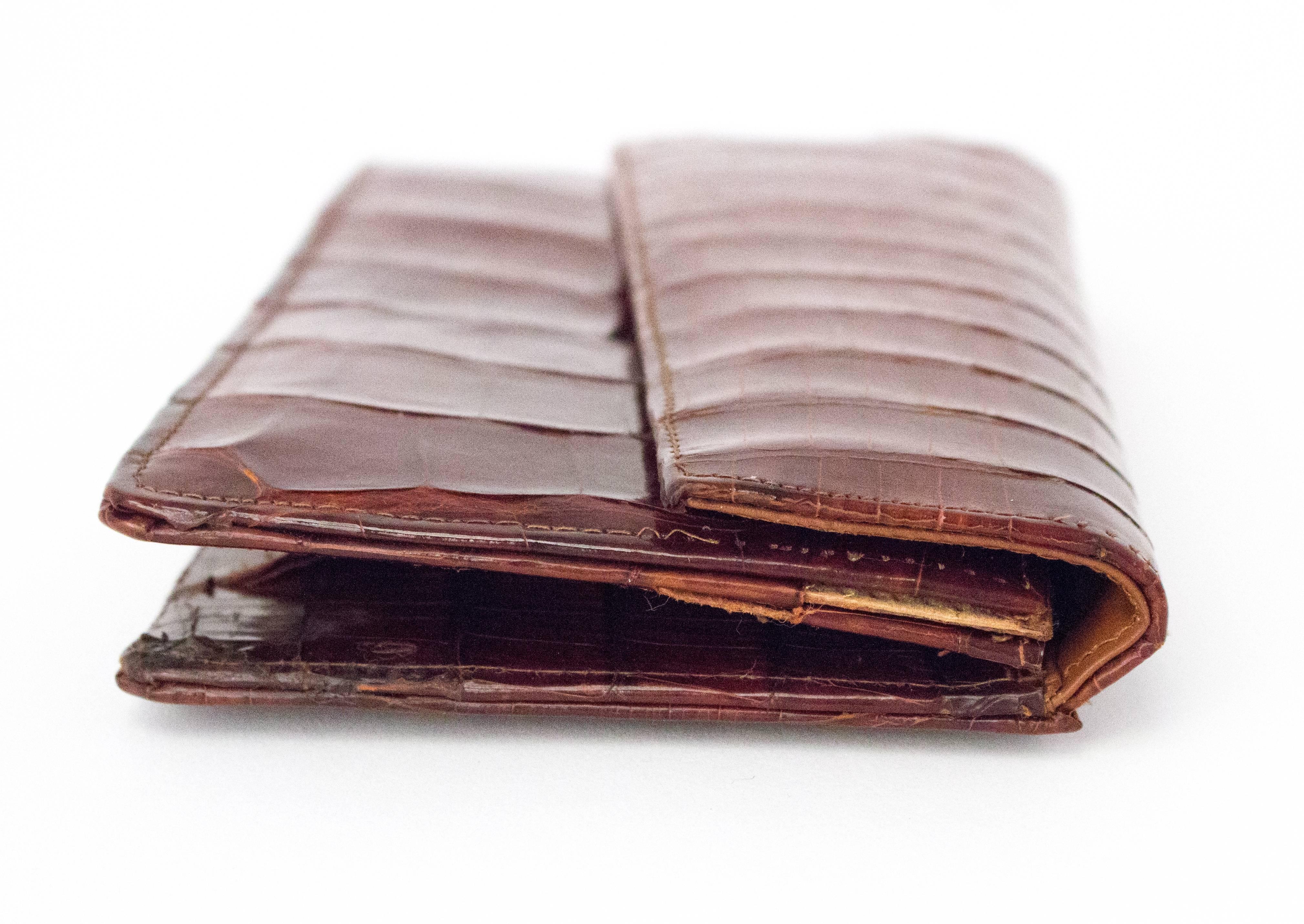 Women's or Men's 70s Brown Crocodile Wallet 