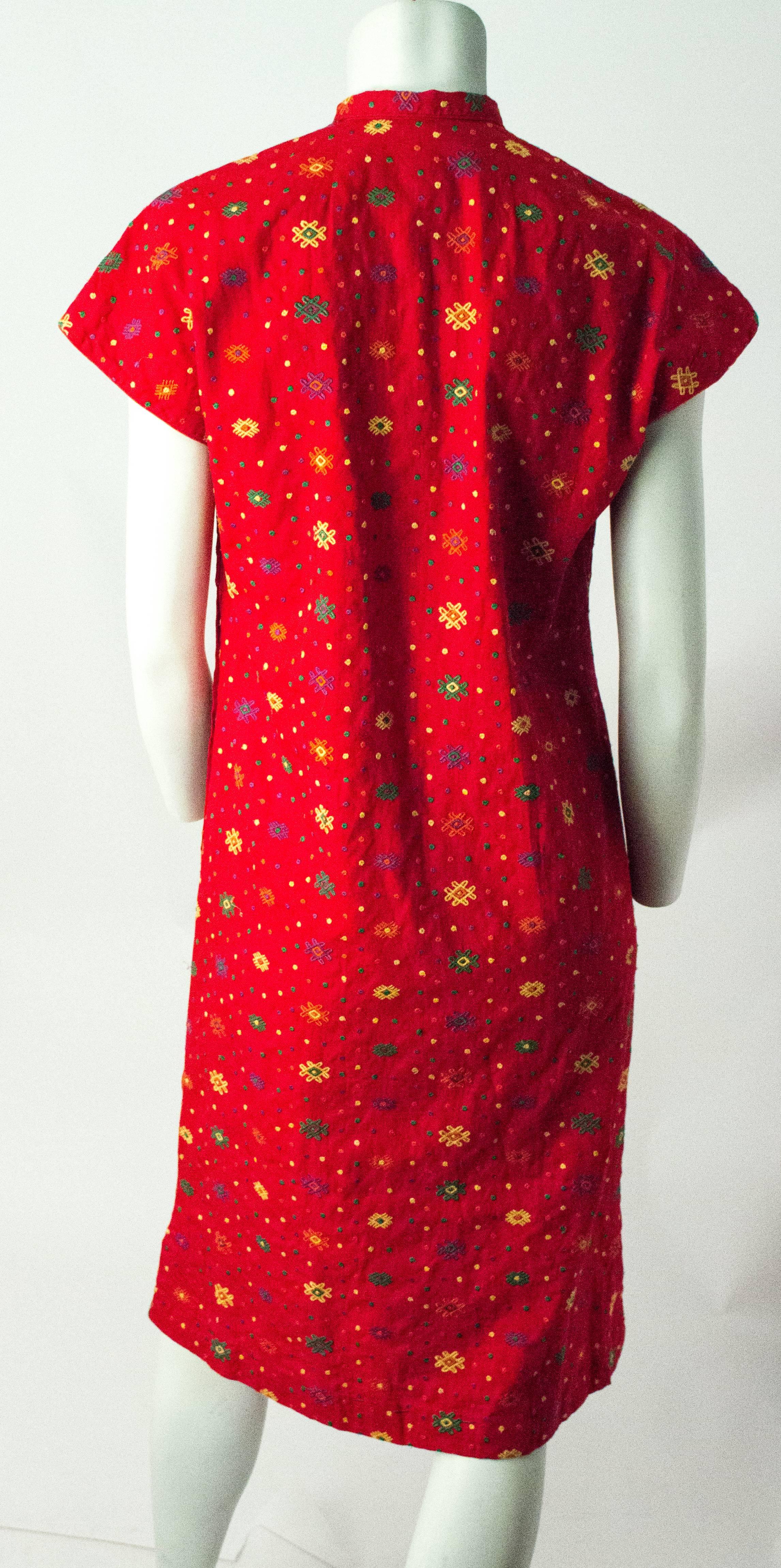 60s Red Embroidered I.Magnin Cheongsam Dress In Excellent Condition In San Francisco, CA