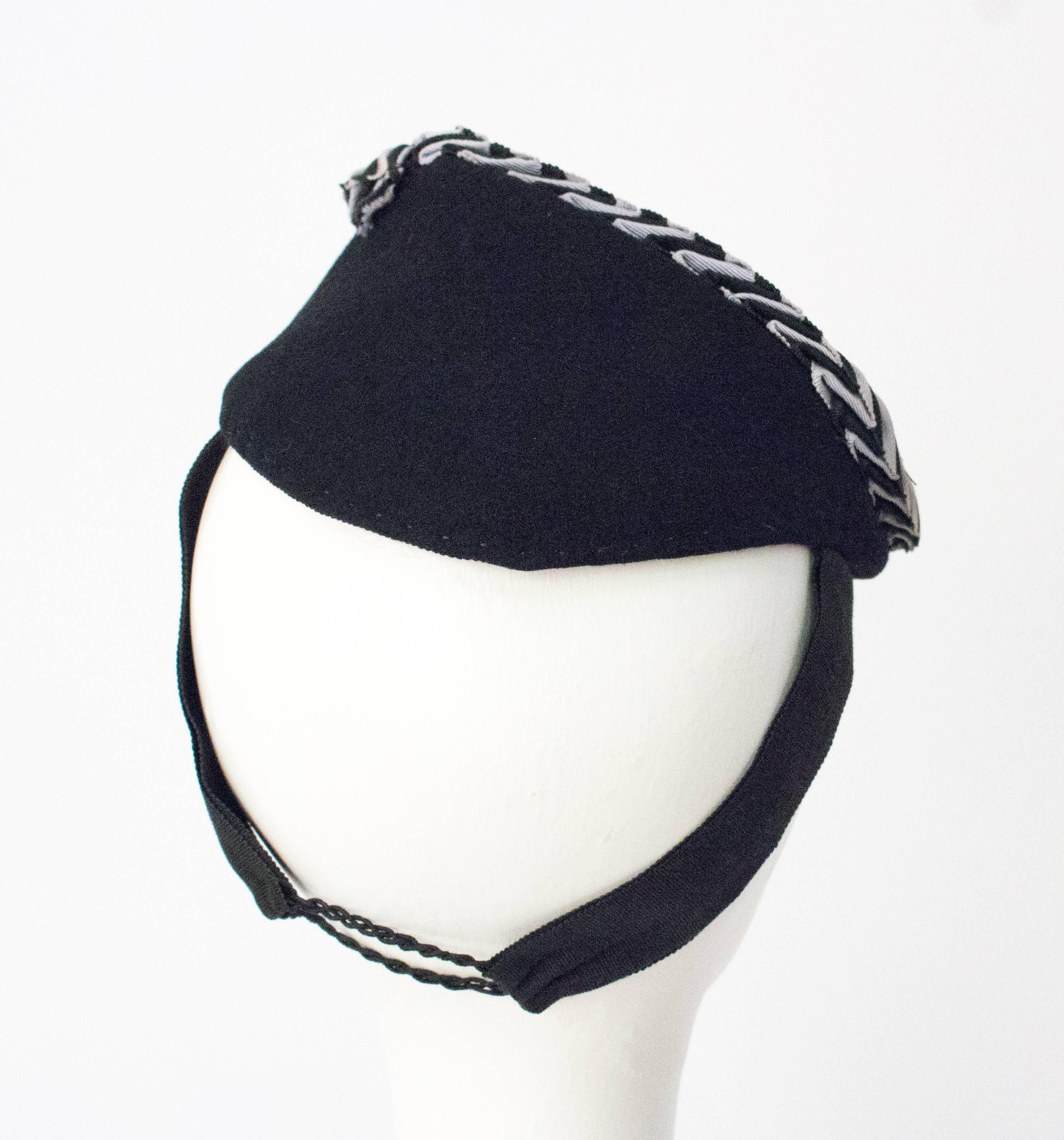 30 Black and White Swirl Fashion Hat 1