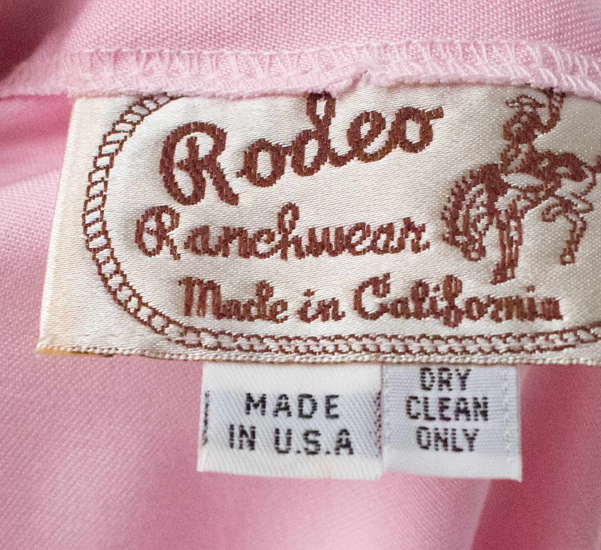 90s Pale Pink Western Ranch Snap Front Skirt In Excellent Condition For Sale In San Francisco, CA