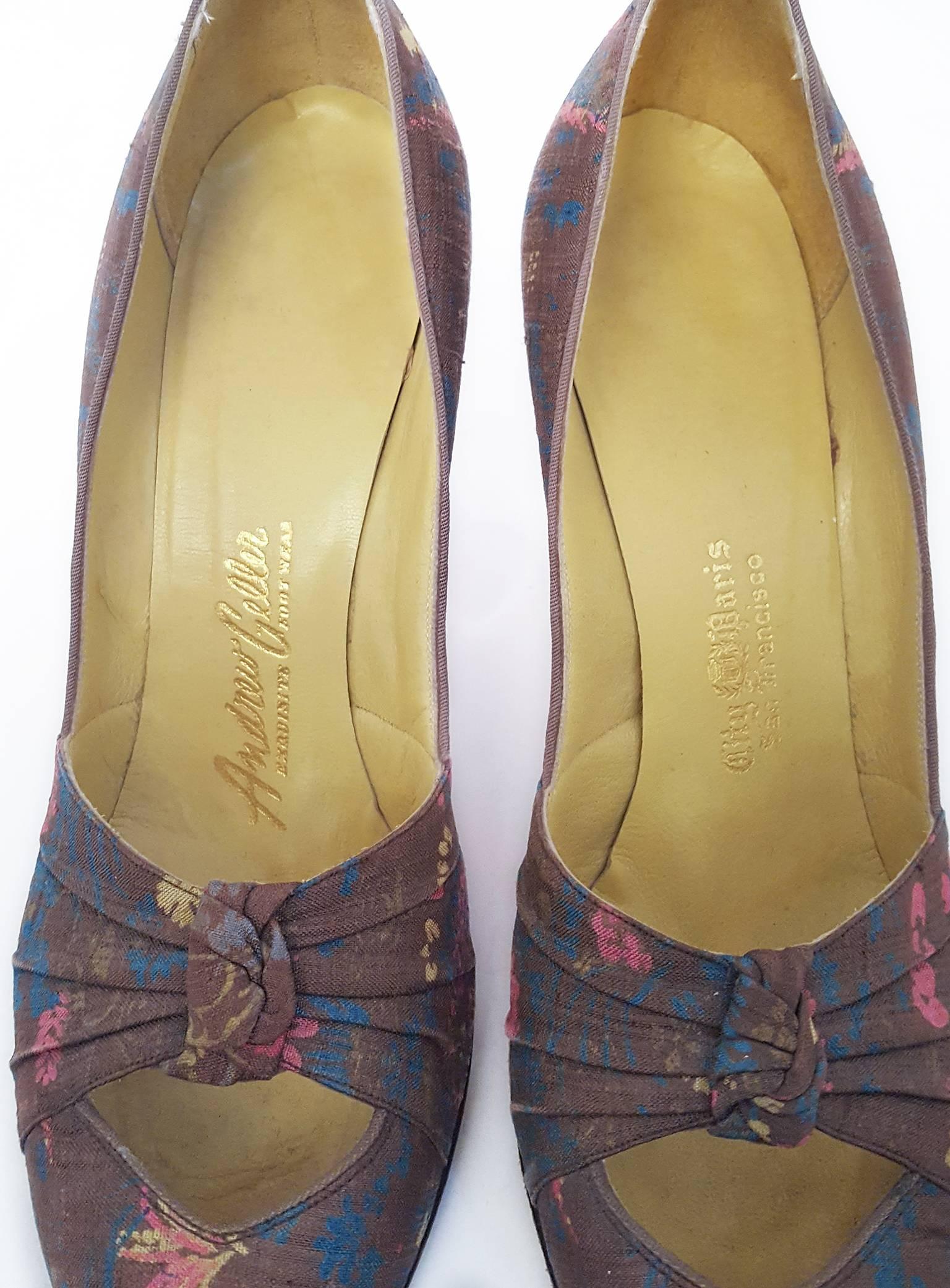 50s Satin Print Heel In Excellent Condition For Sale In San Francisco, CA