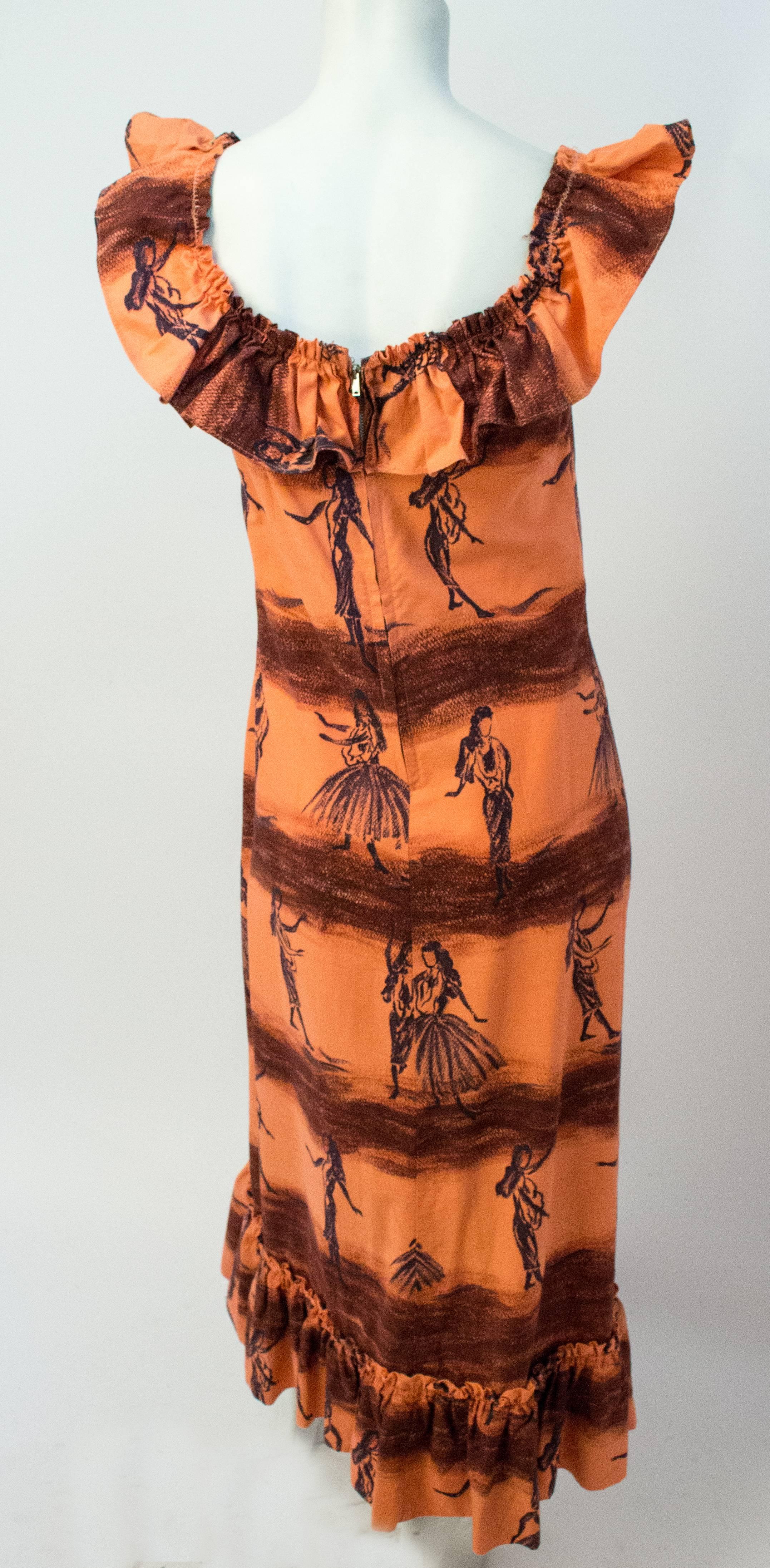 50s Hawaiian Dancer Tiki Print Dress. Back zip closure. Cotton, unlined.