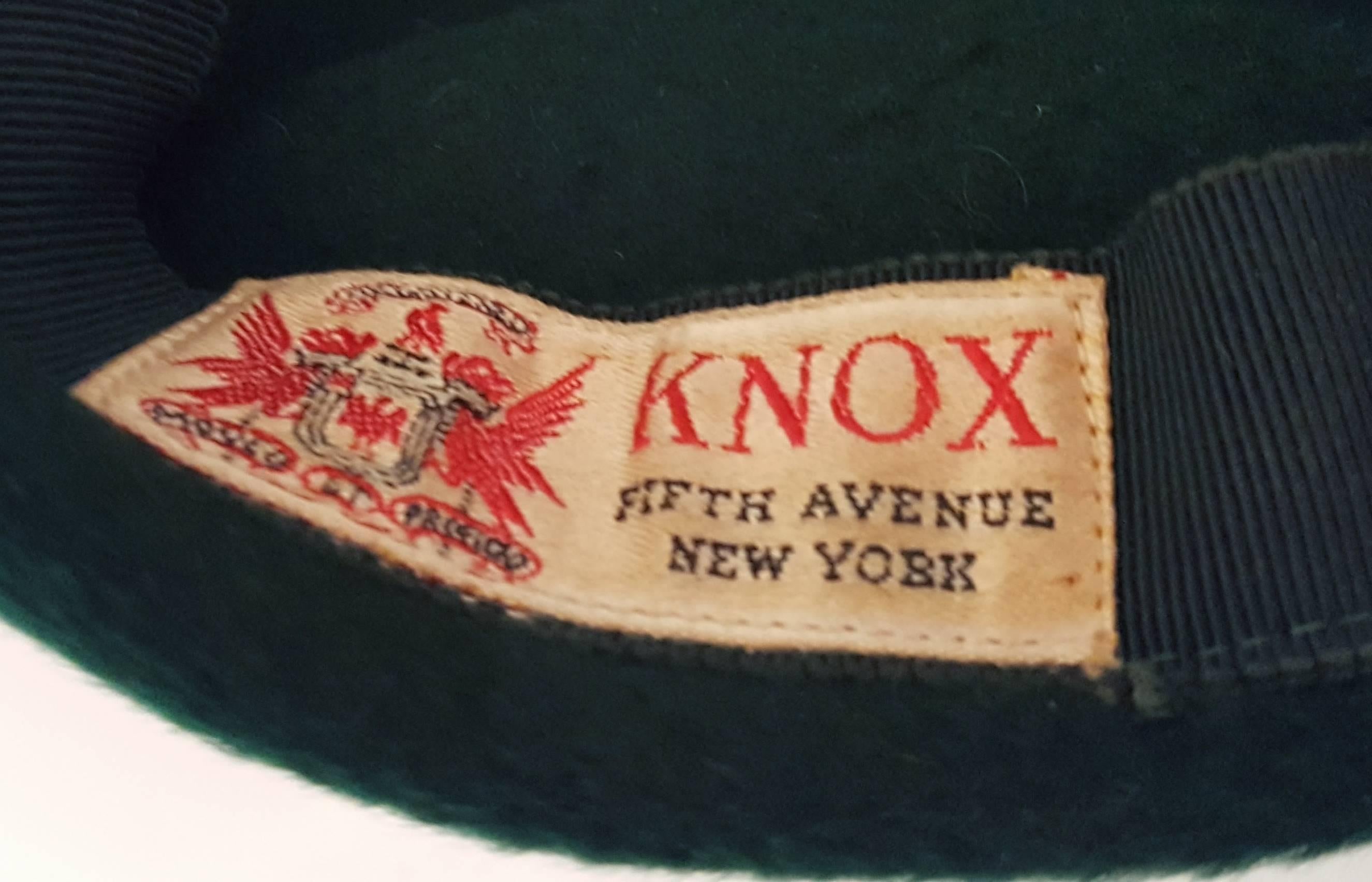 30s Green Felt Hat with Feather In Excellent Condition For Sale In San Francisco, CA