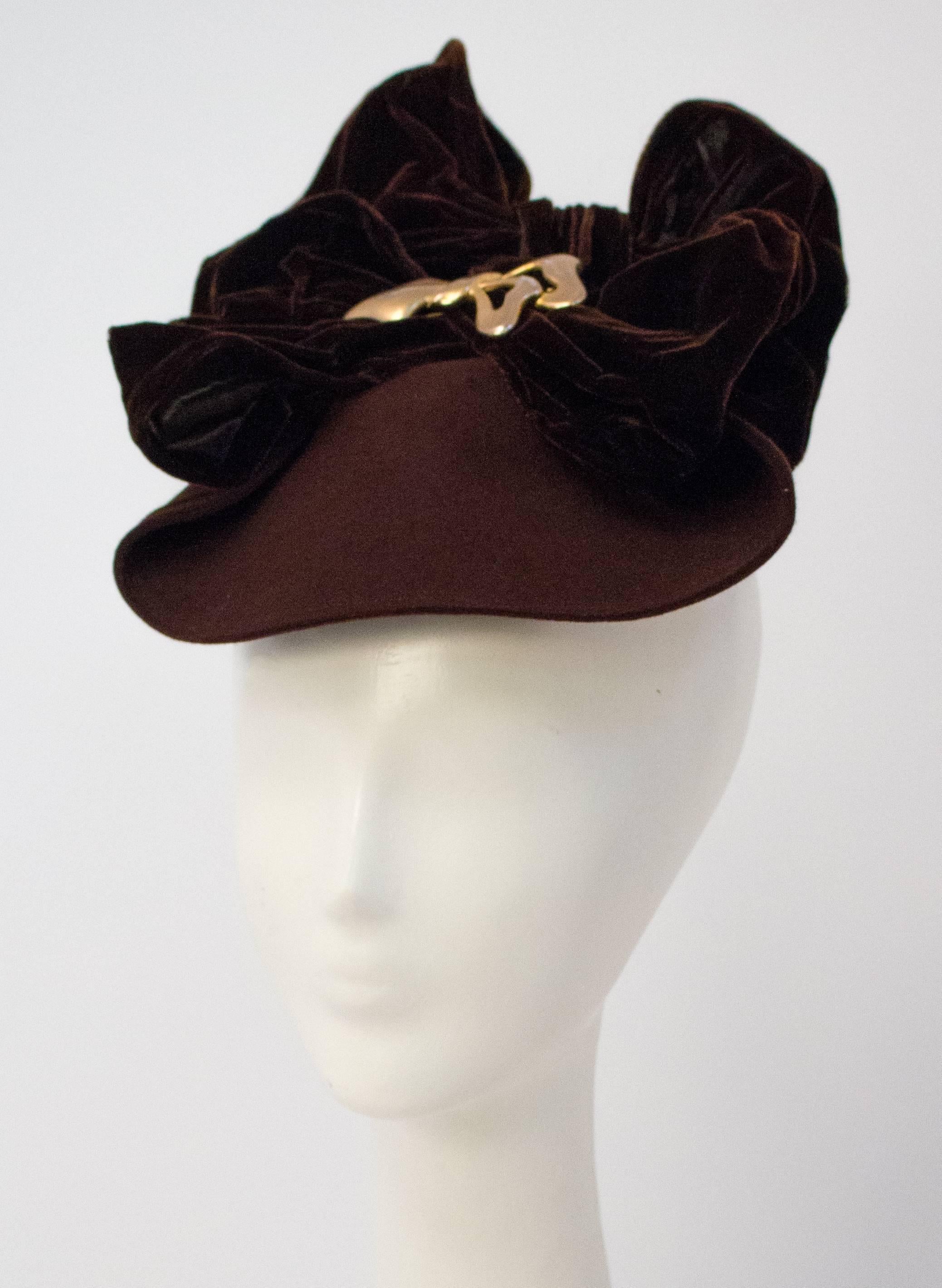 30s Brown Velvet Bow Hat. Brown wool felt w/ double ribbon detail, brass ribbon pin.