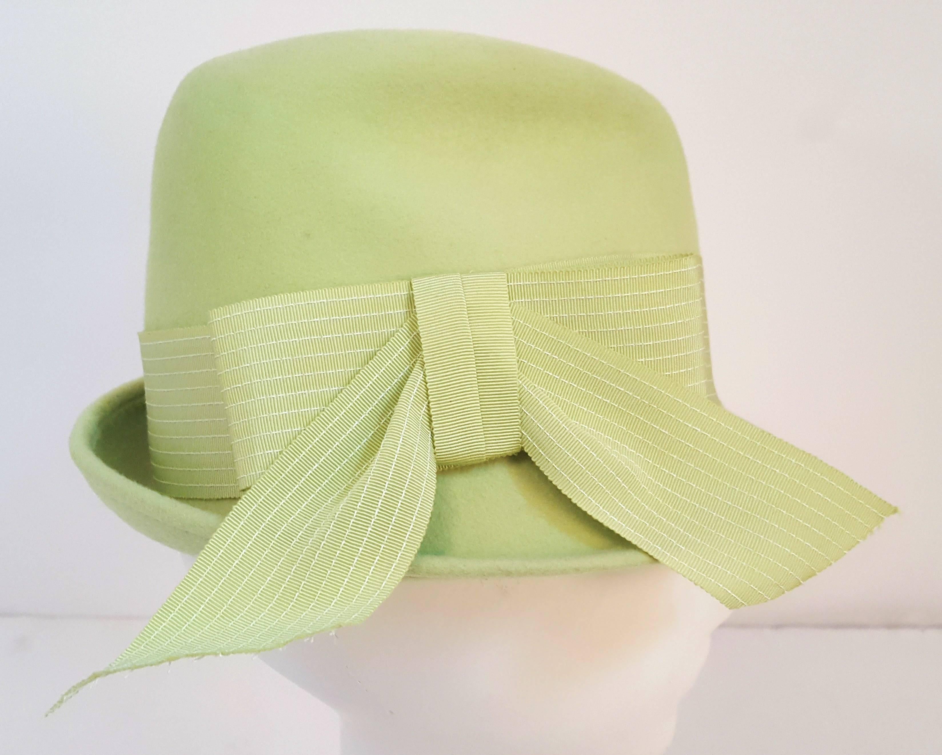 1960s Lime Green Women's Fedora In Excellent Condition For Sale In San Francisco, CA