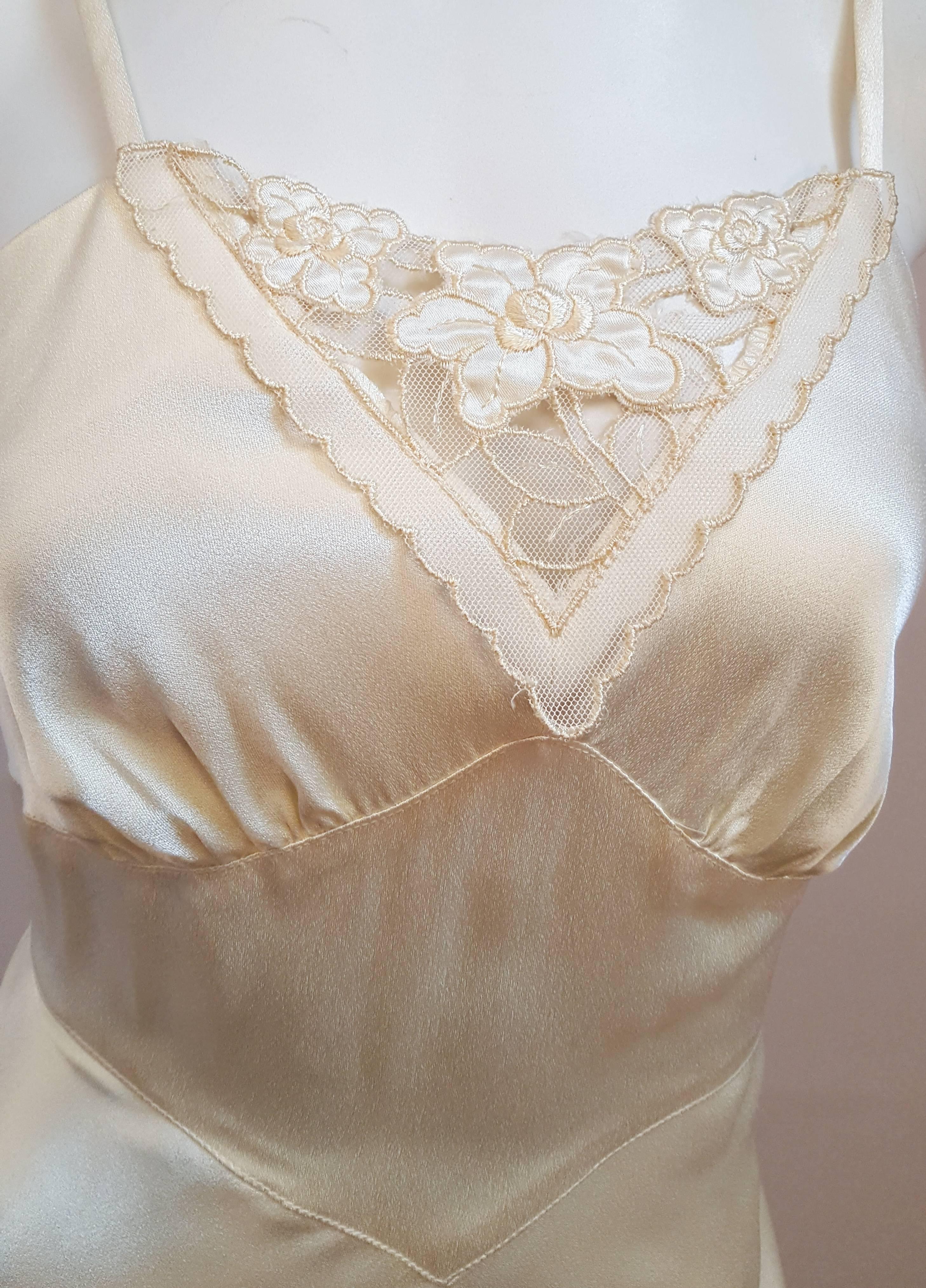 Beige 1970s Linda Carter for Young Edwardian 30s Style Ivory Dress