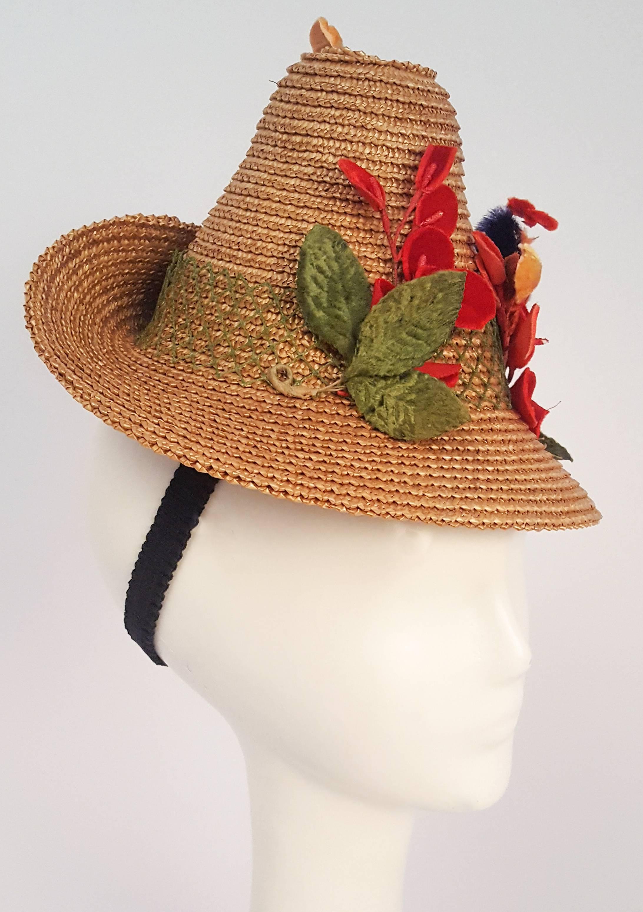 1940s Straw Hat w/ Bird and Flower Embellishment In Excellent Condition In San Francisco, CA