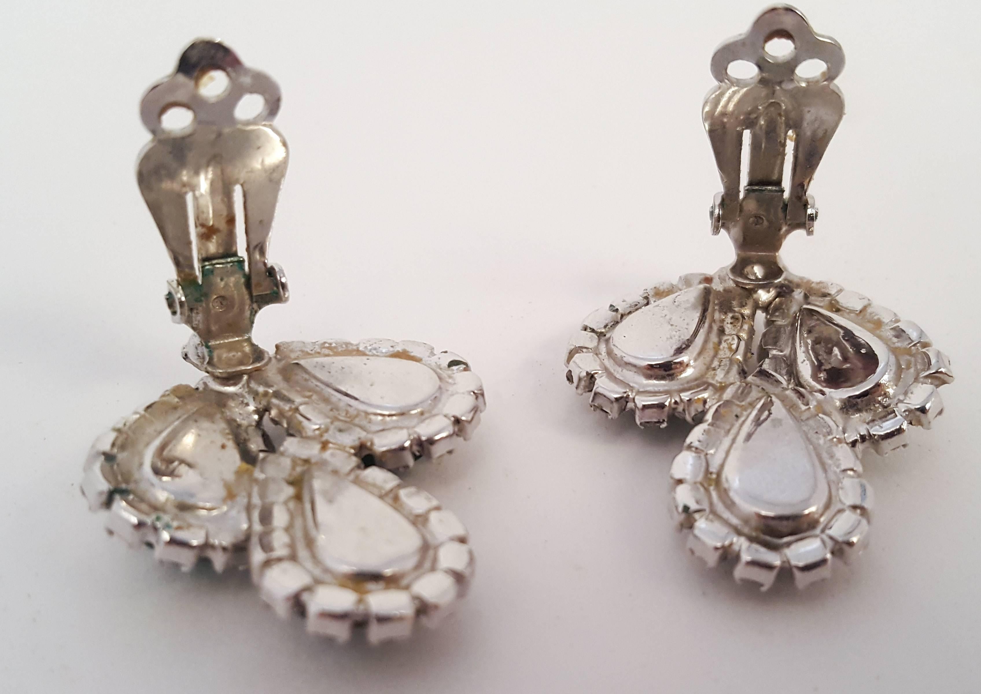 60s Weiss Rhinestone and Green Marbled Glass Earrings. Clip on. 