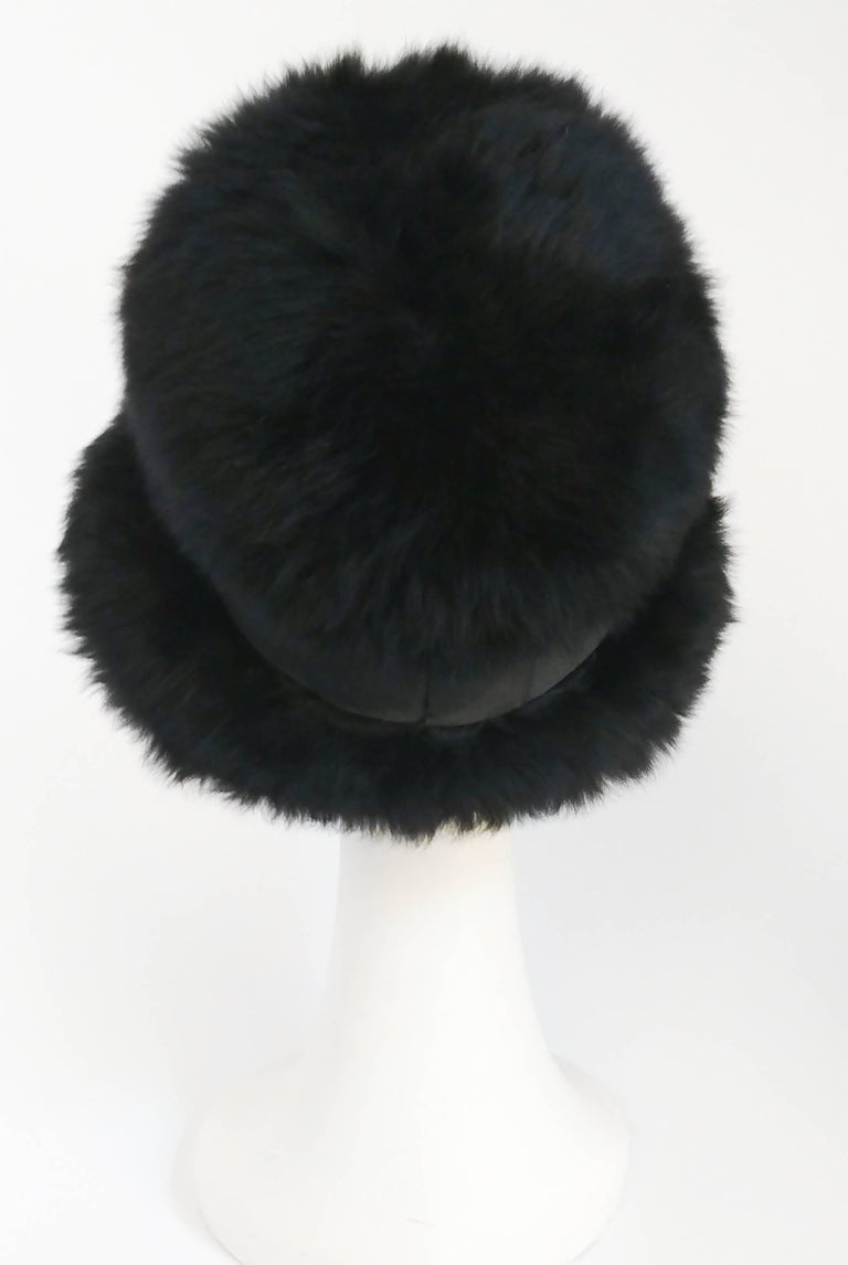 Women's 1960s Black Beaver Fur Mod Cloche For Sale