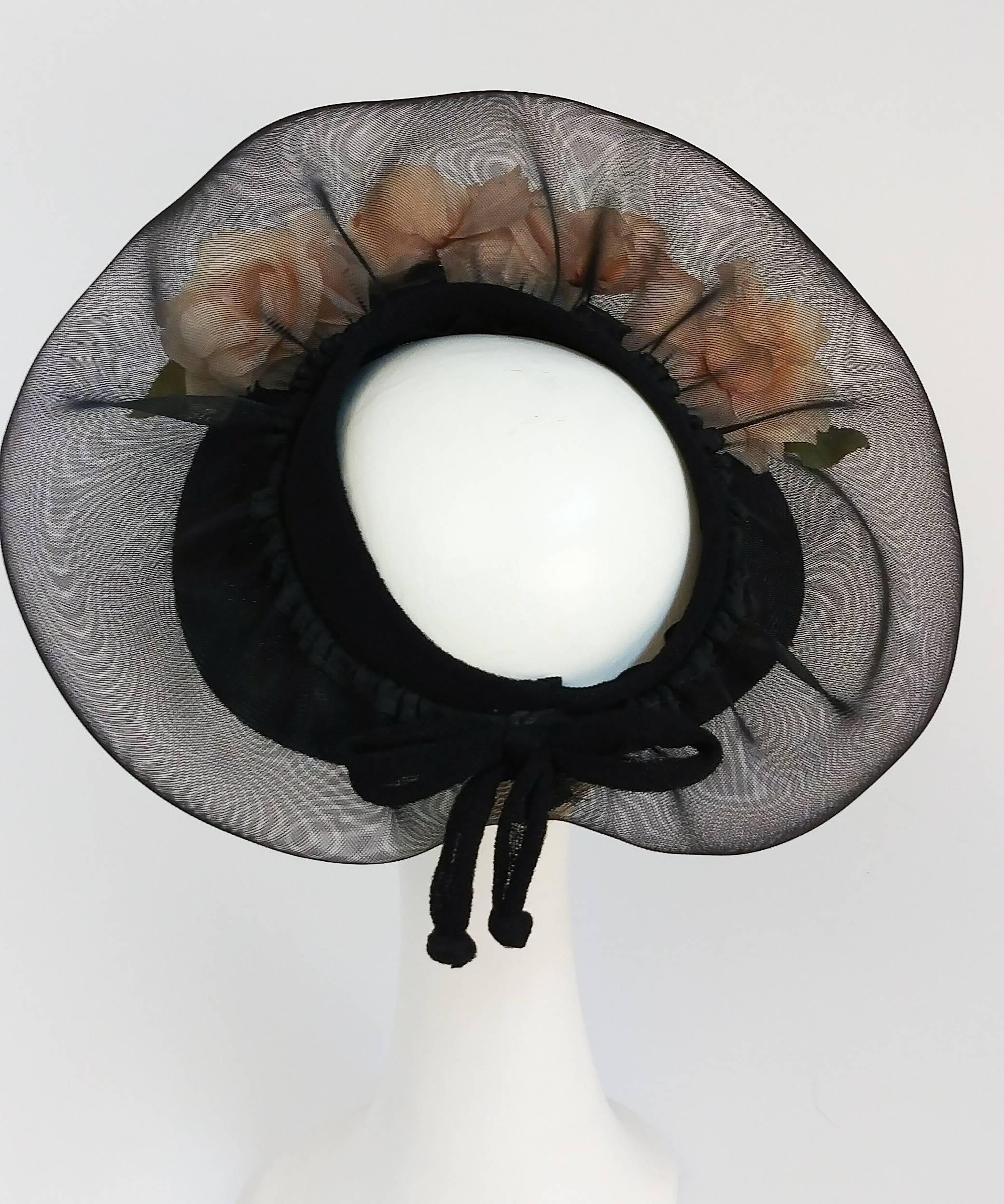 Women's 1940s Horsehair Hat w/ Pink Roses