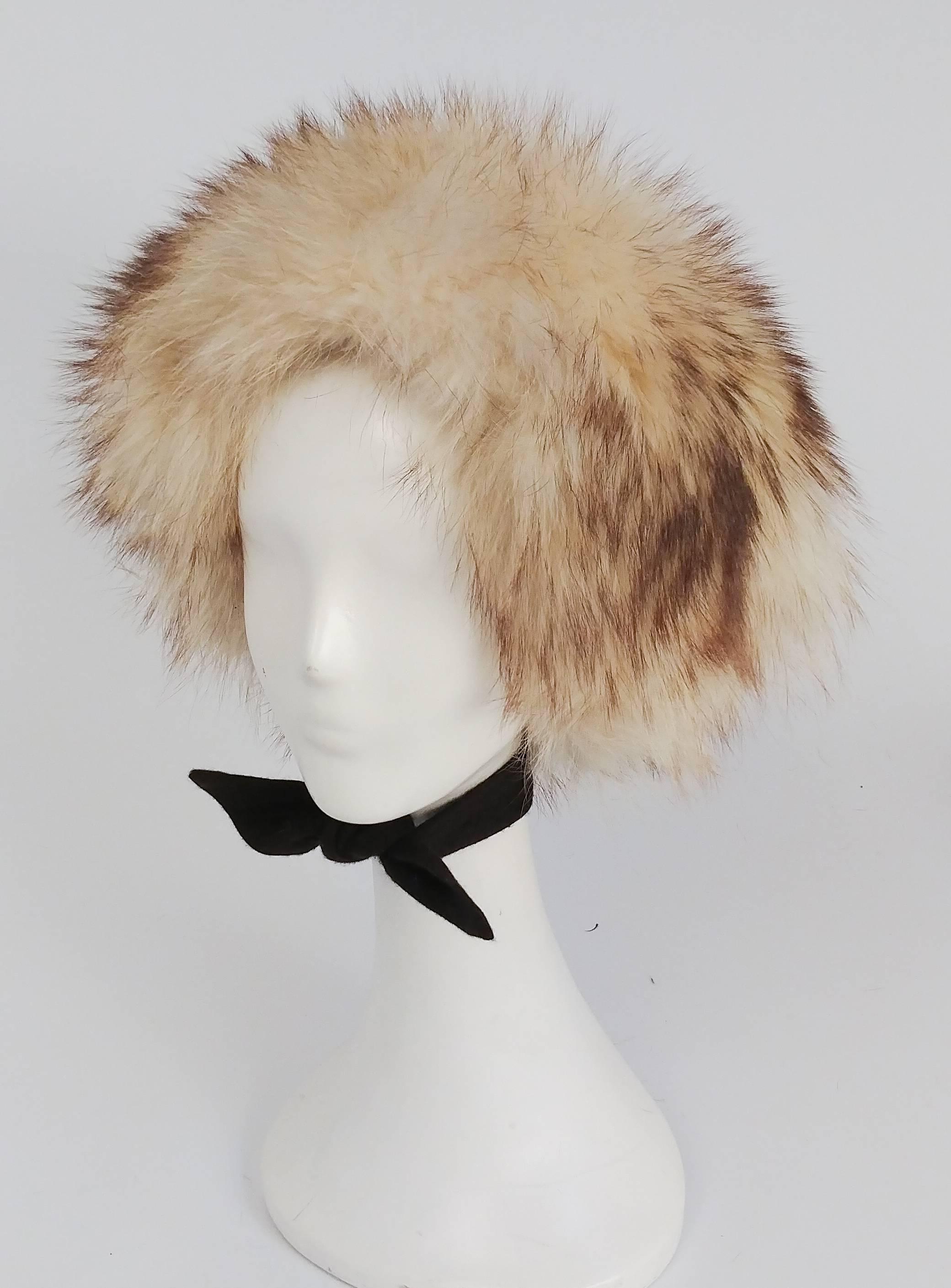 1960s Fisher Fur Mod Bonnet. Loops through back of hat and ties around chin.