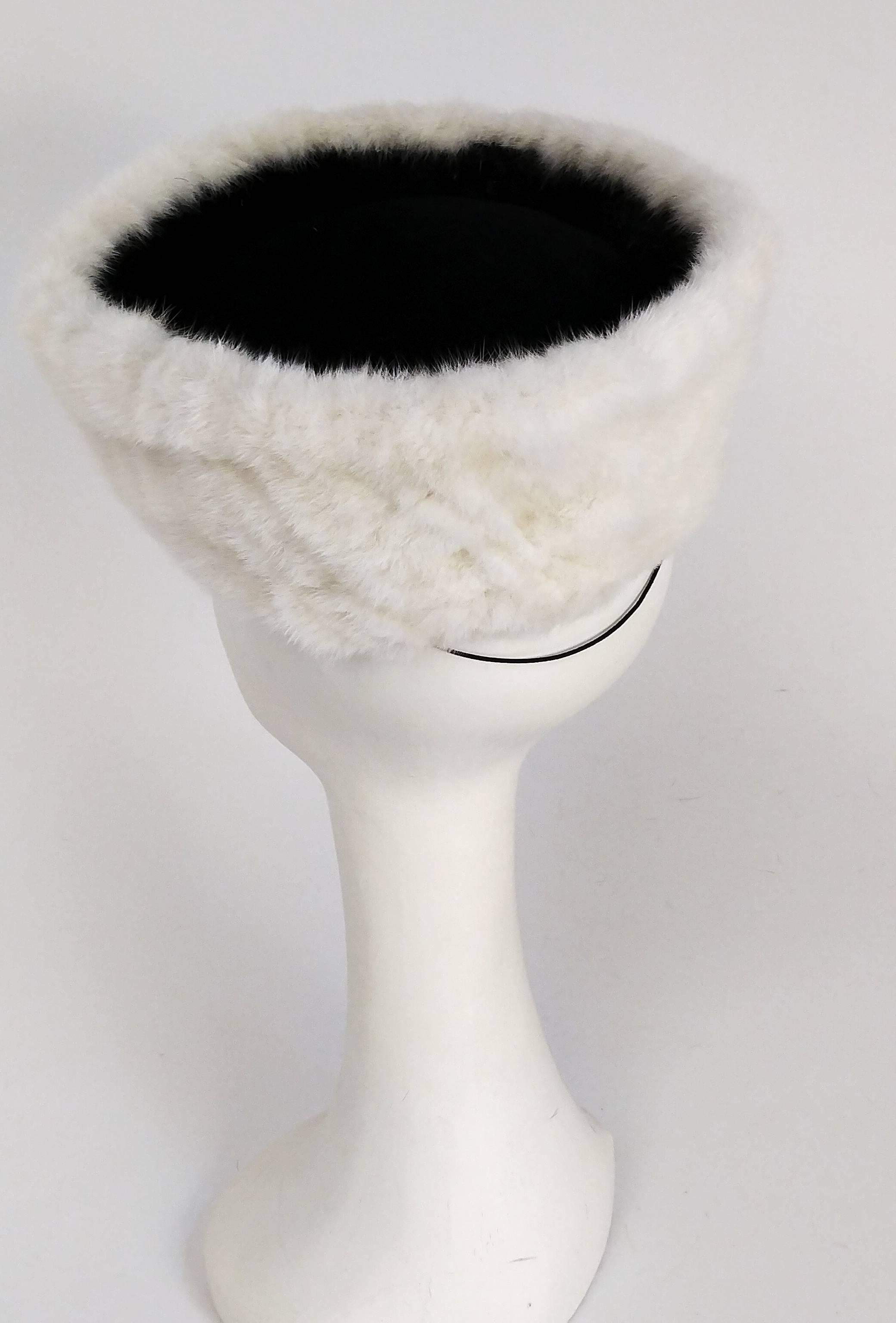 Gray 1940s Mink Hat & Muff Set For Sale